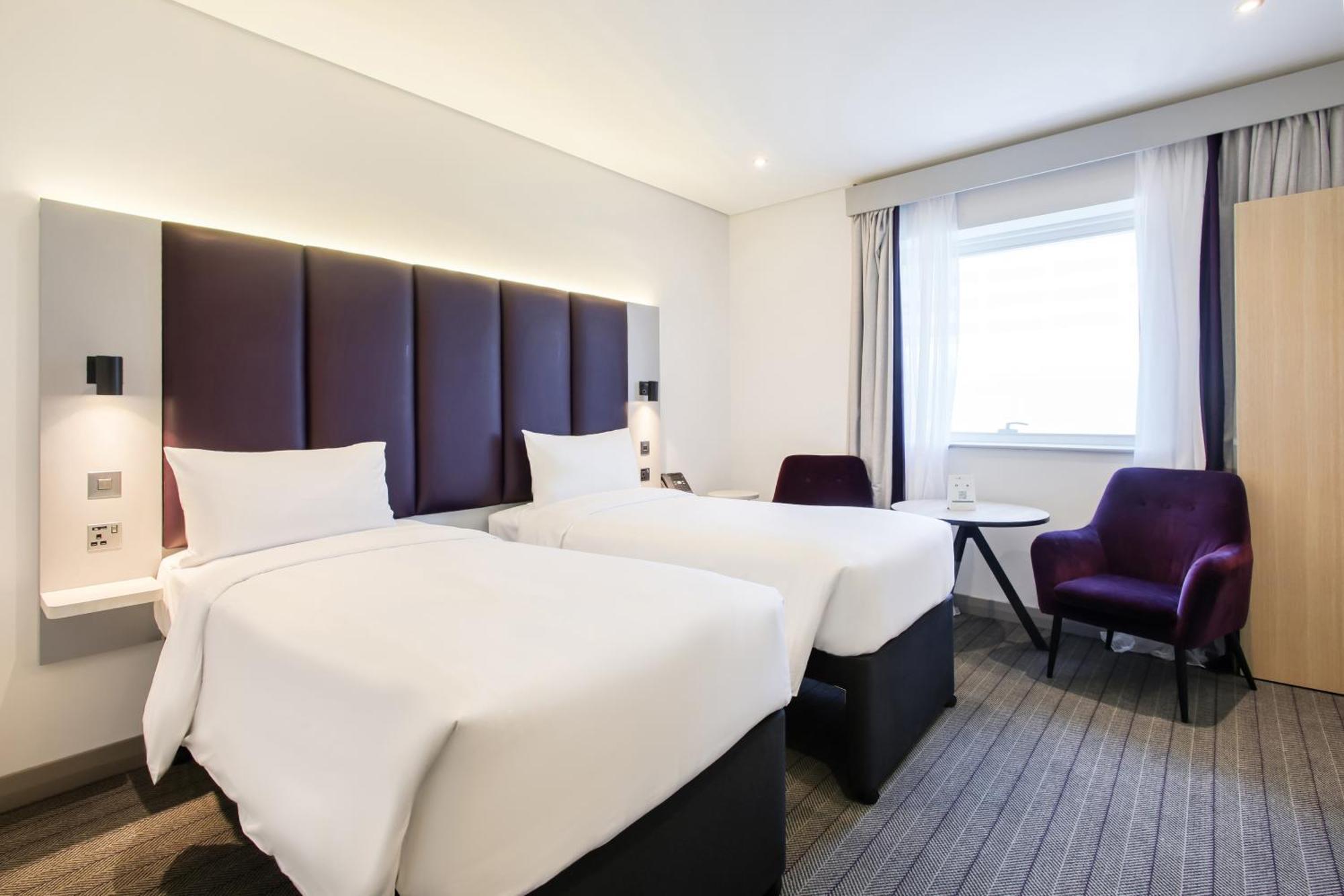 Non-Smoking New Style Twin Room