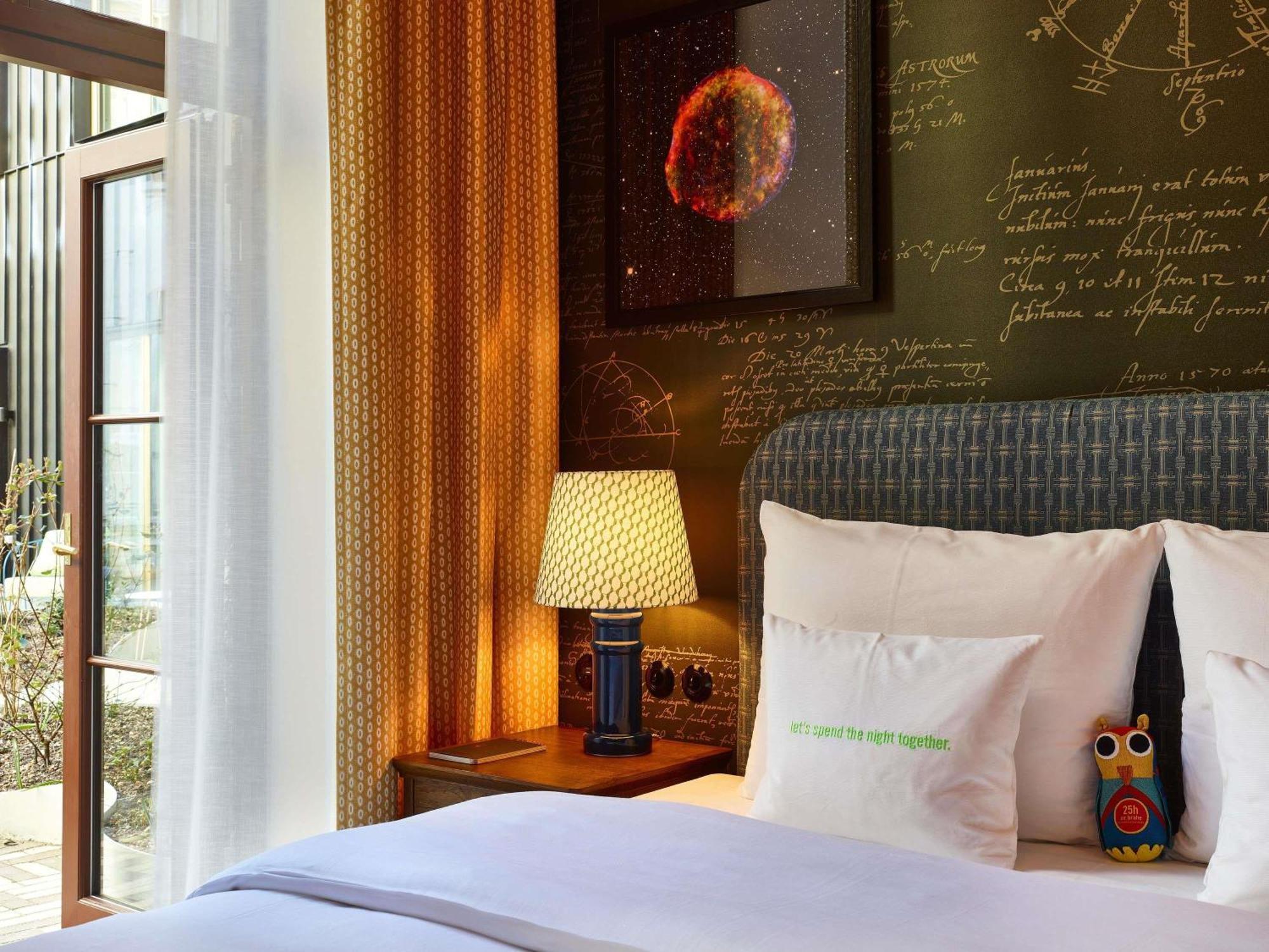Medium Plus Room