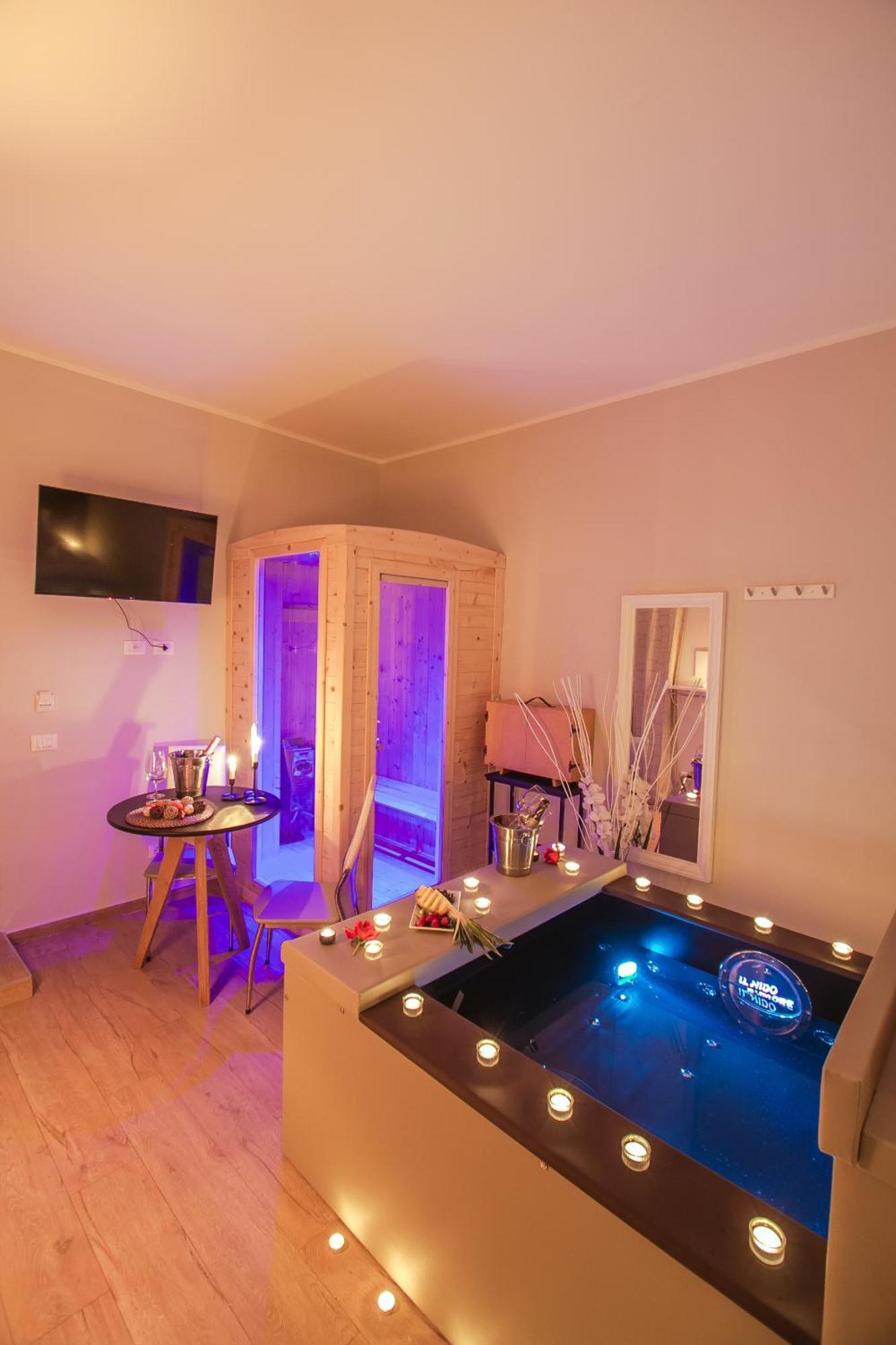 Queen Room Spa Bath