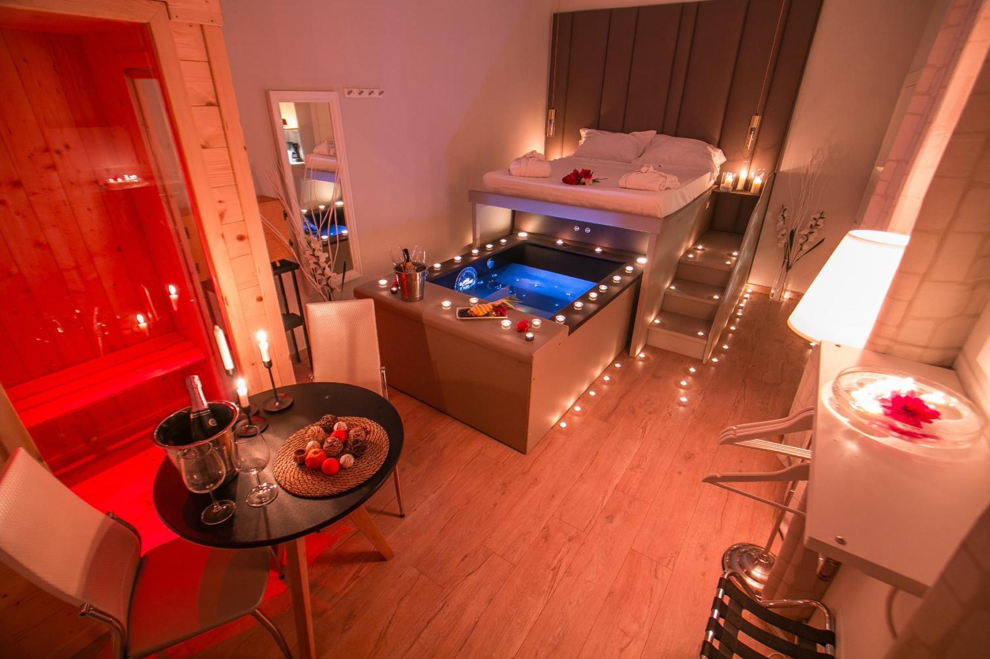 Queen Room Spa Bath