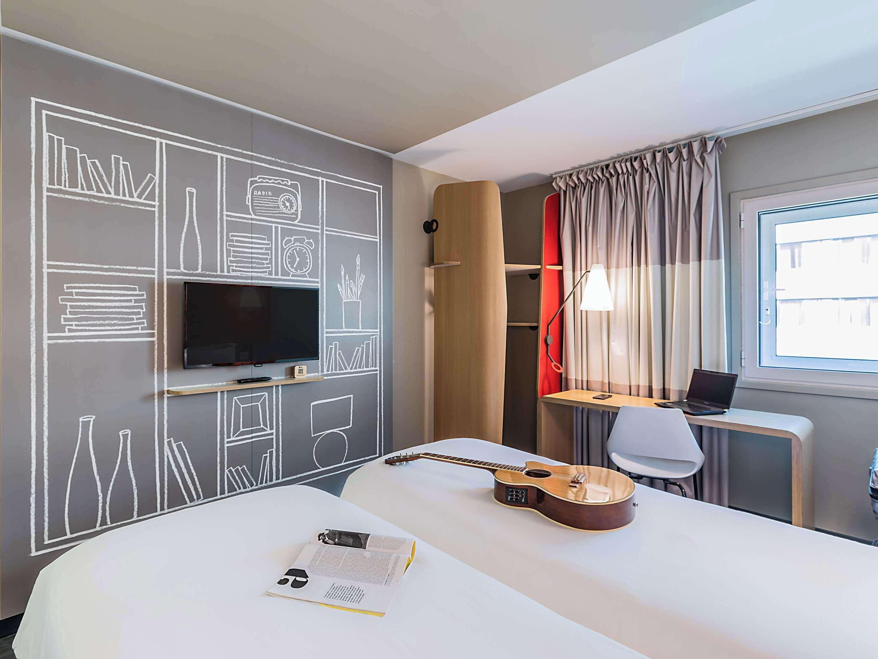 Standard Twin Room
