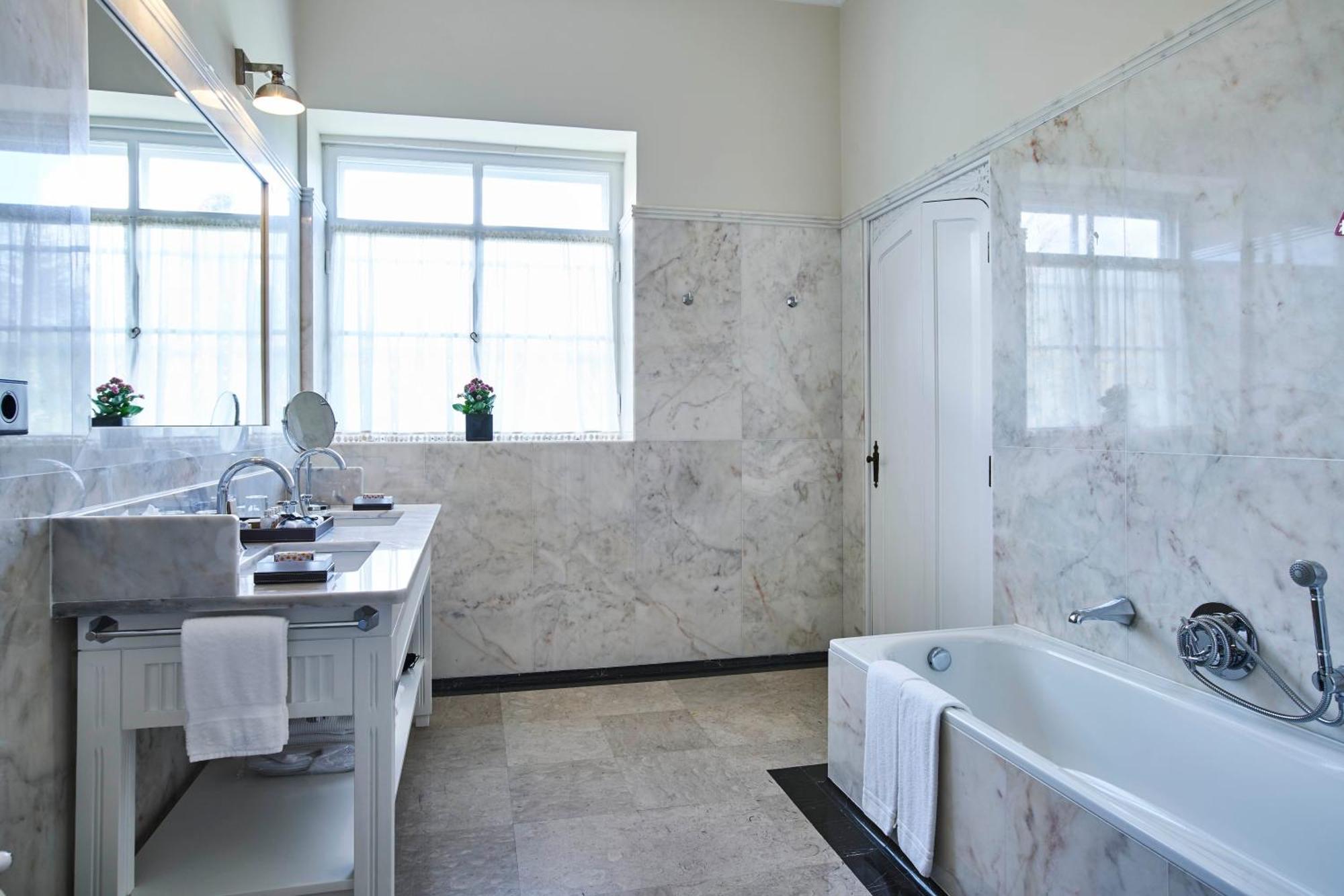 Manor House Suite