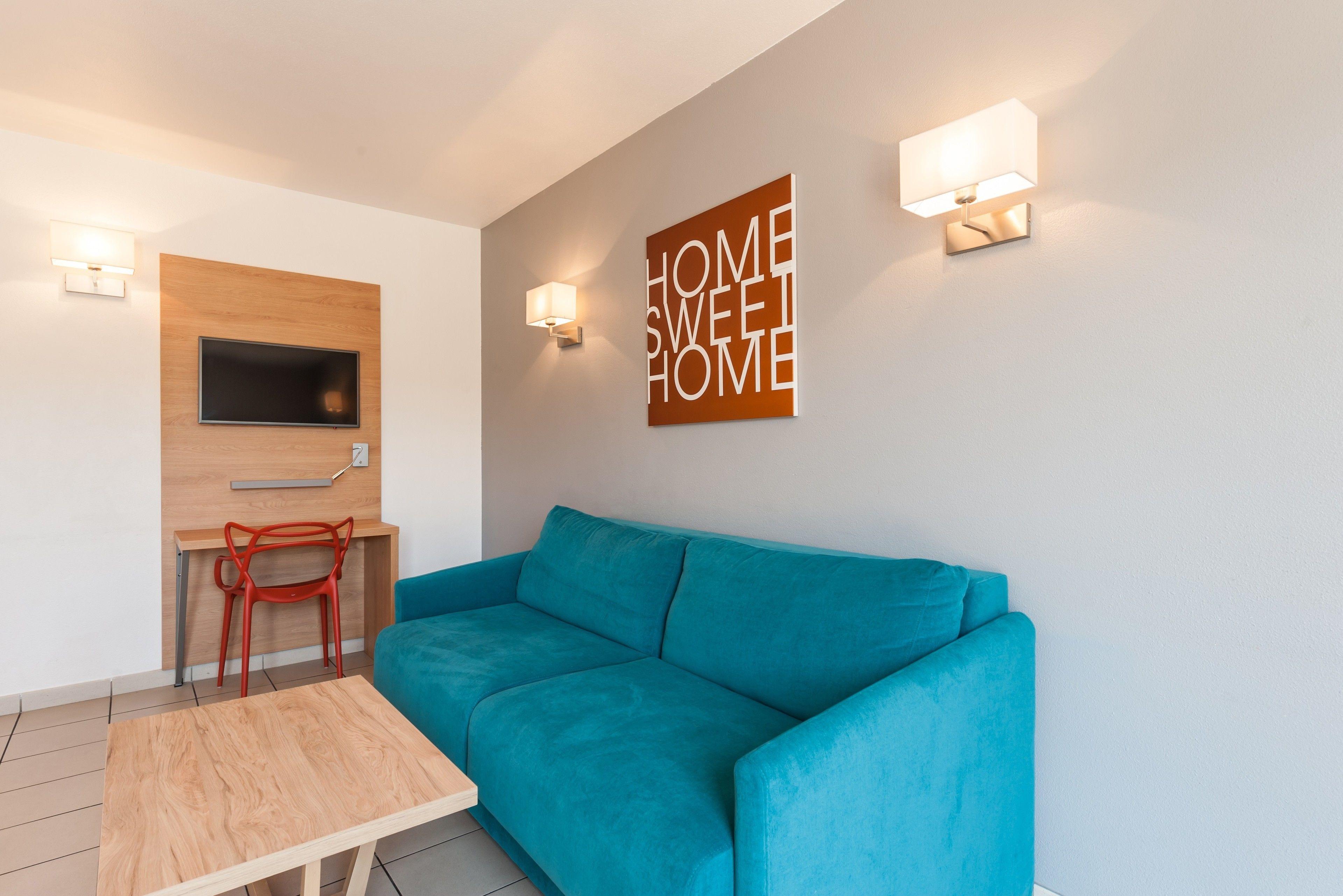 Apartment with Terrace (2 Adults + 2 Children)