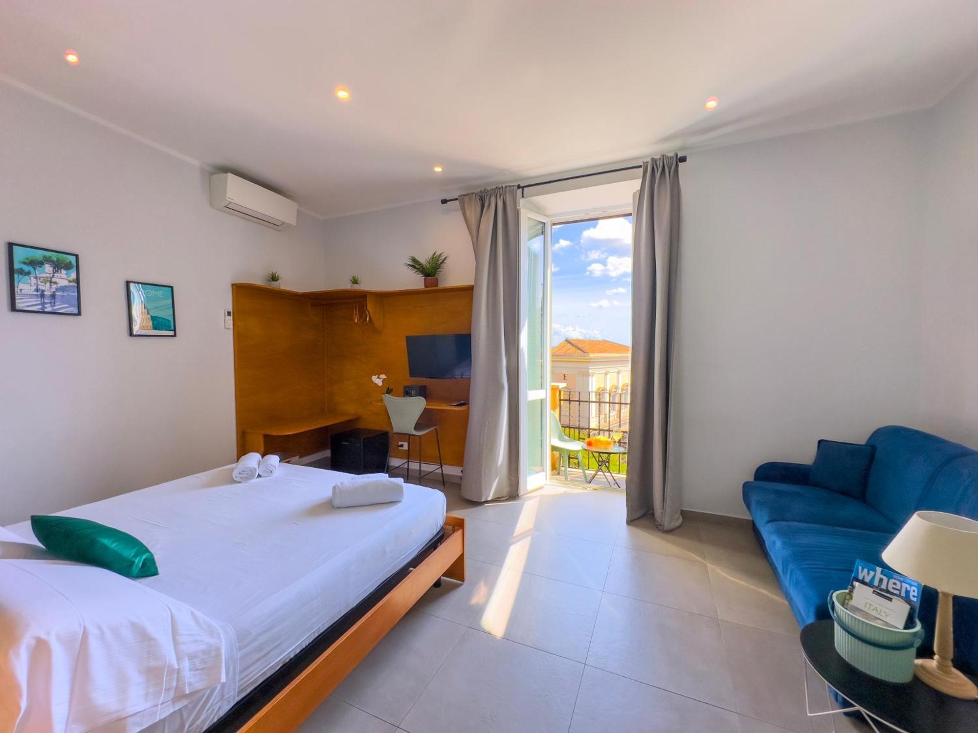 Deluxe Double Room Balcony