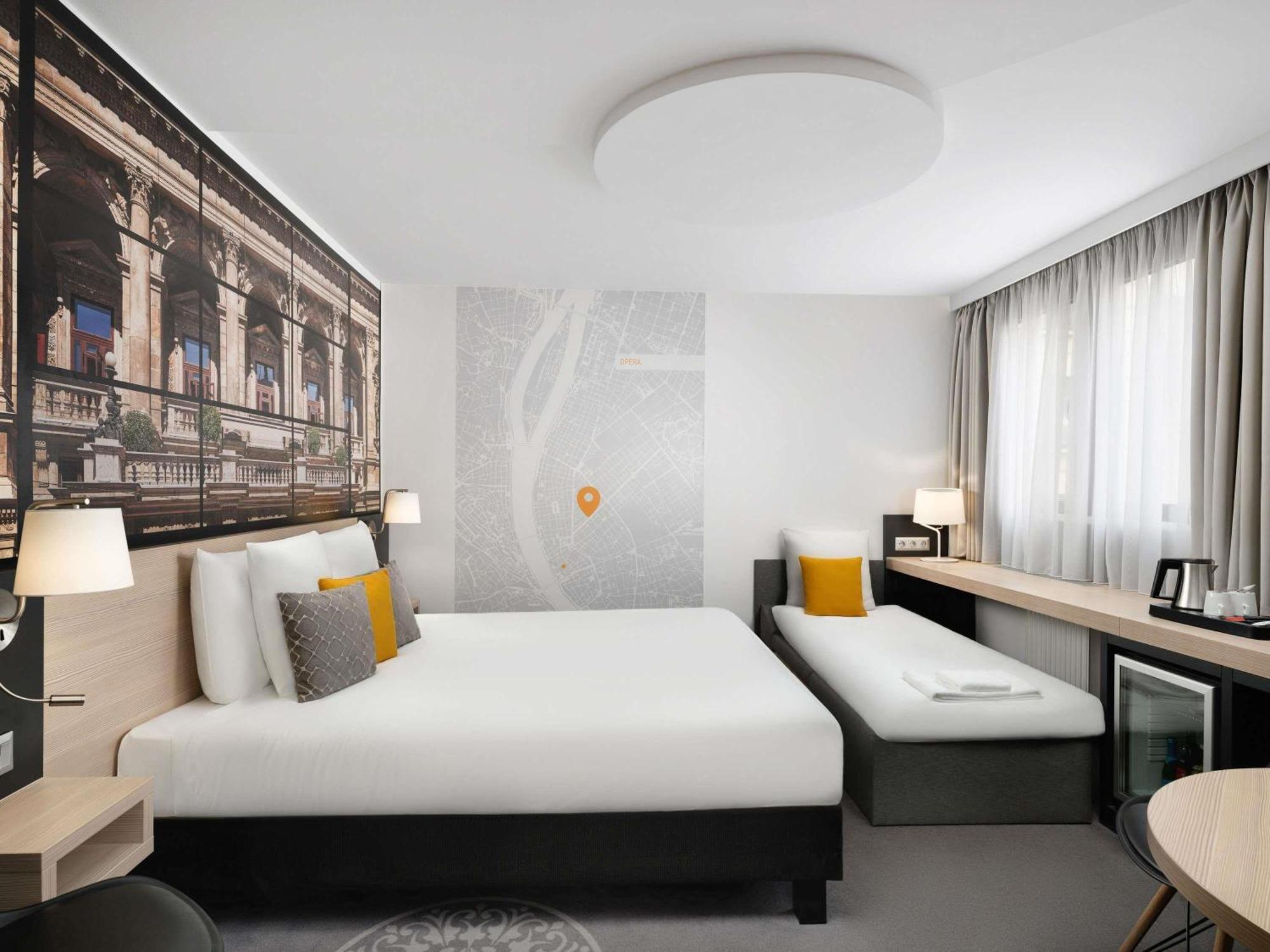 Camera Matrimoniale con Letto Supplementare