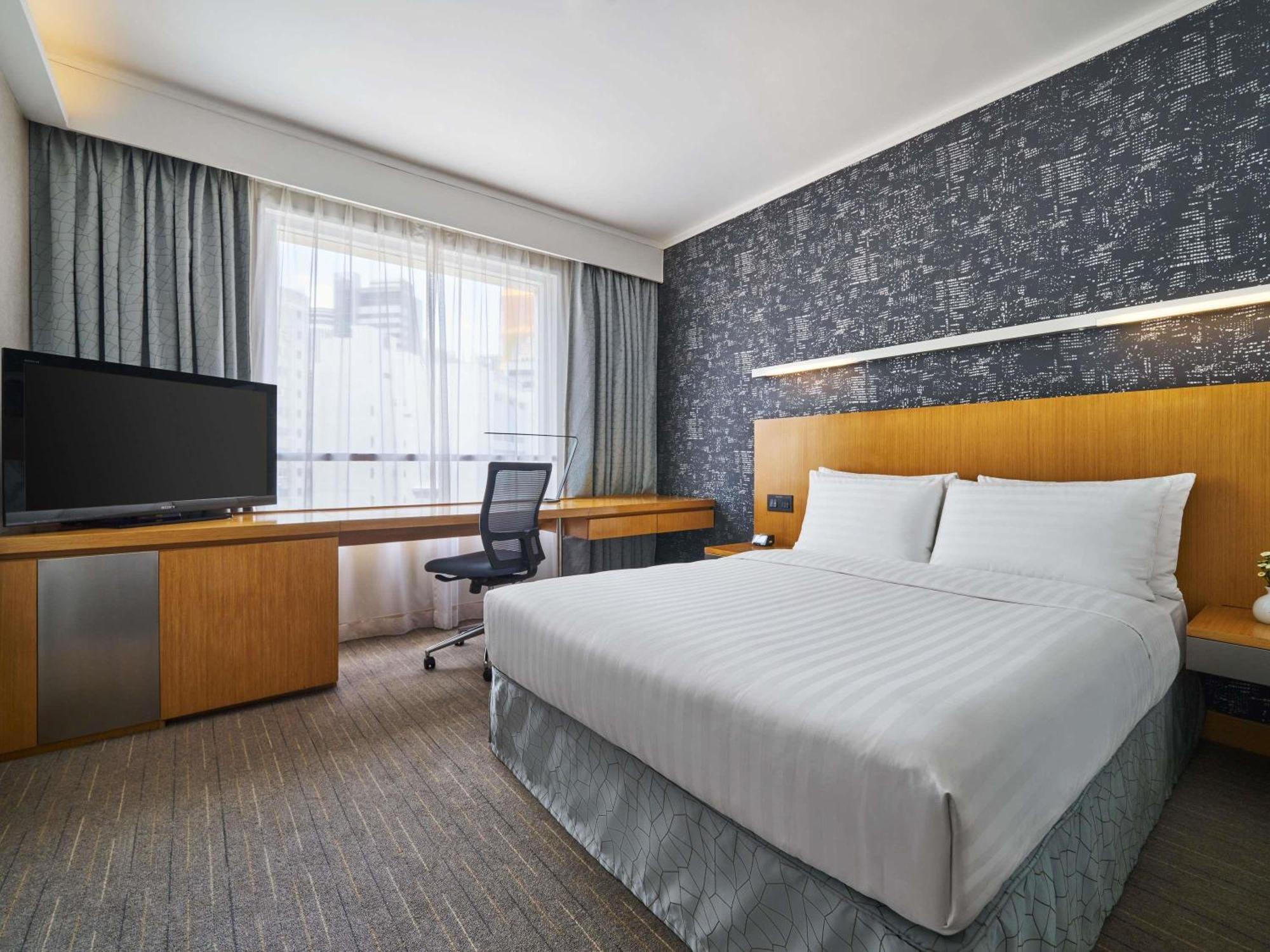 Superior Queen Bedroom
