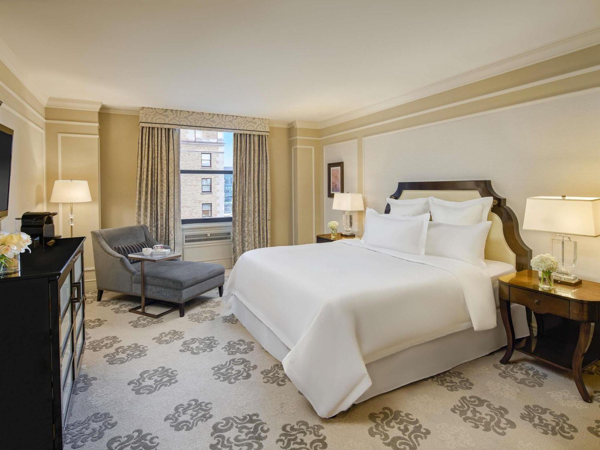 One-Bedroom Suite King Bed