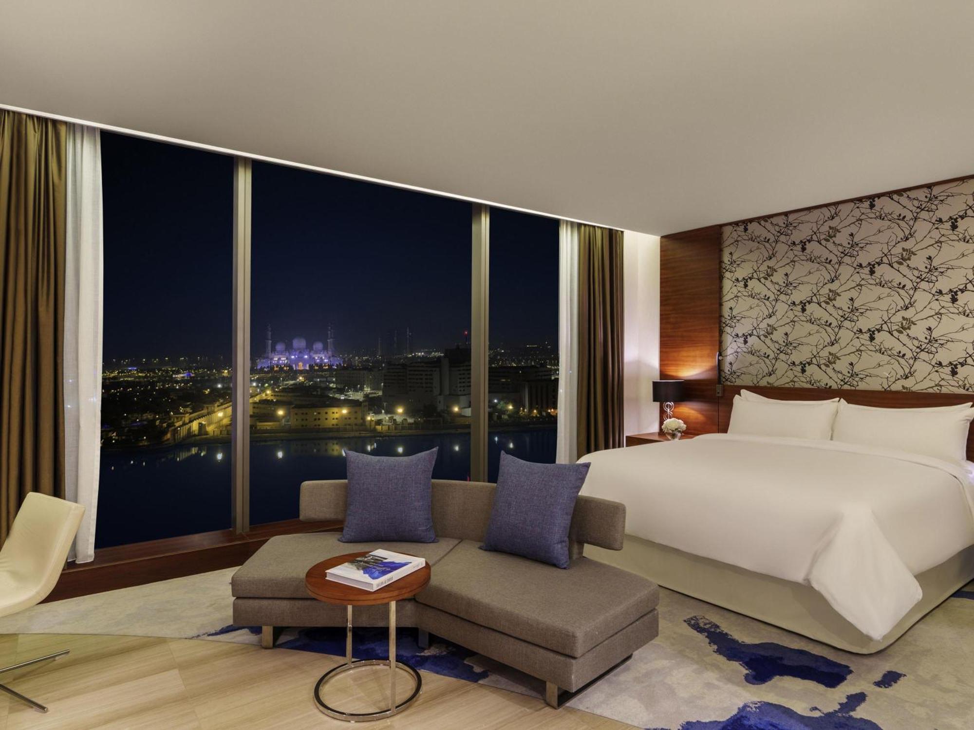 Fairmont King Room Creek View Smoking