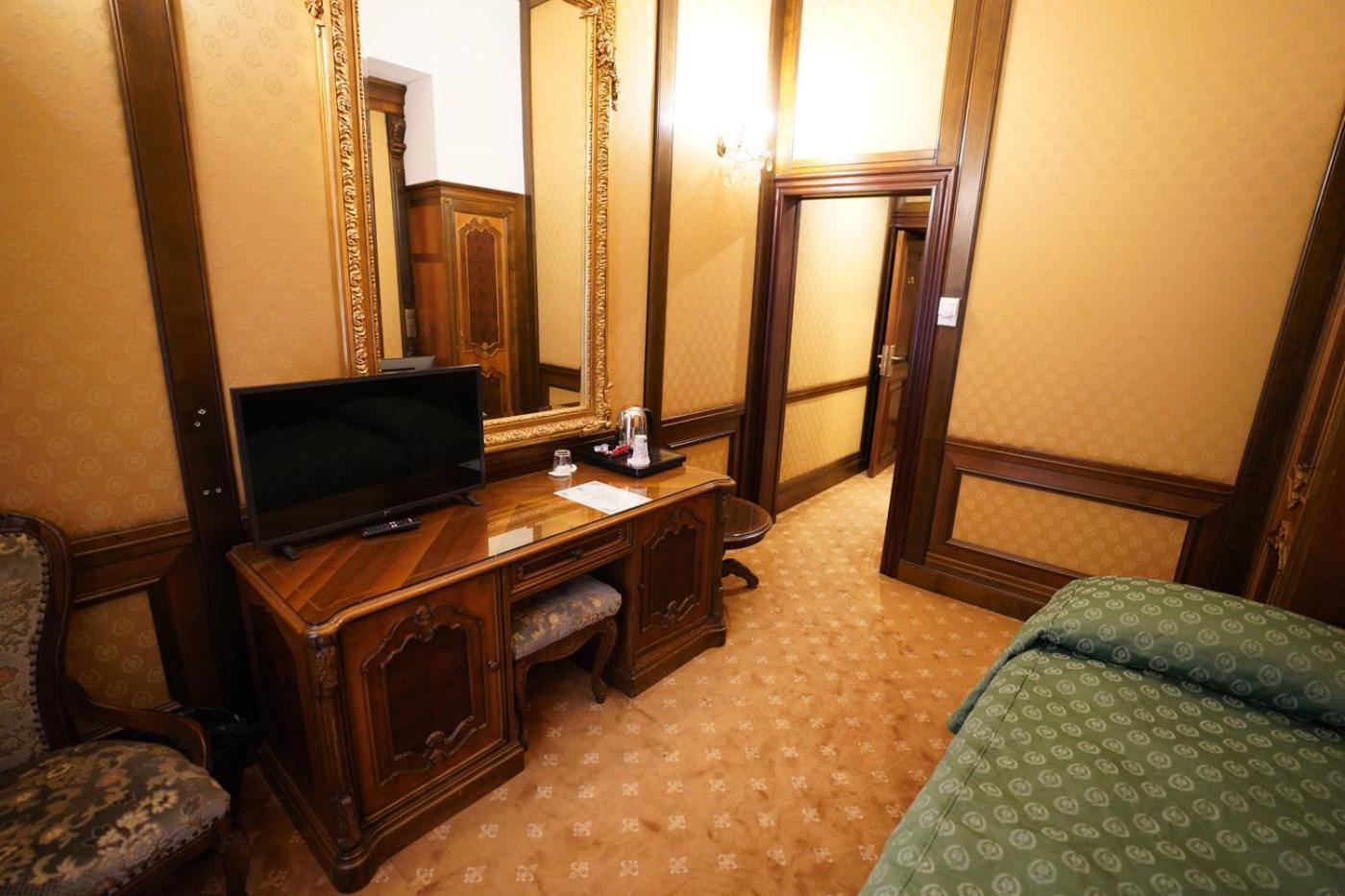 Classic Room