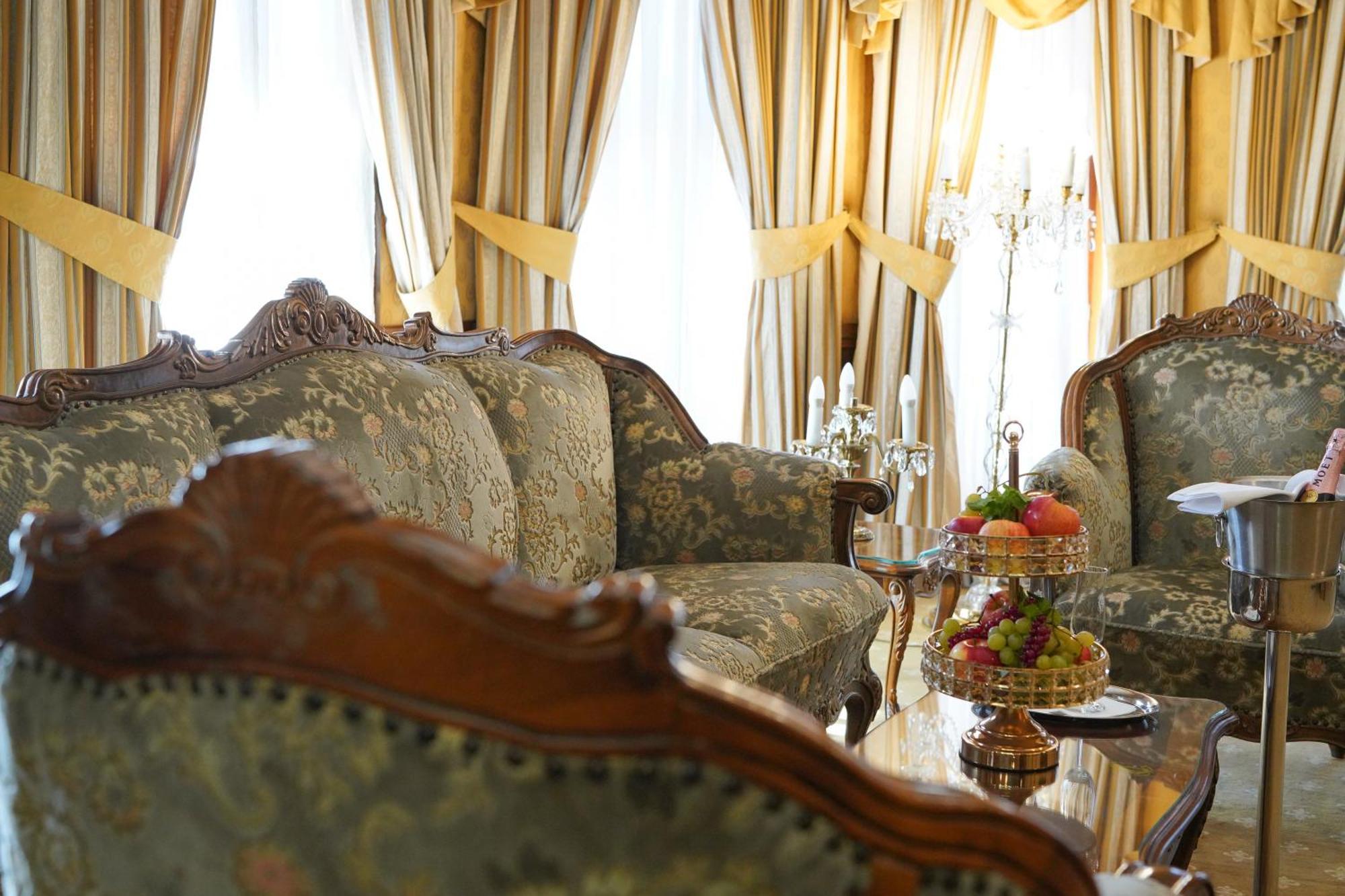 Presidential Suite