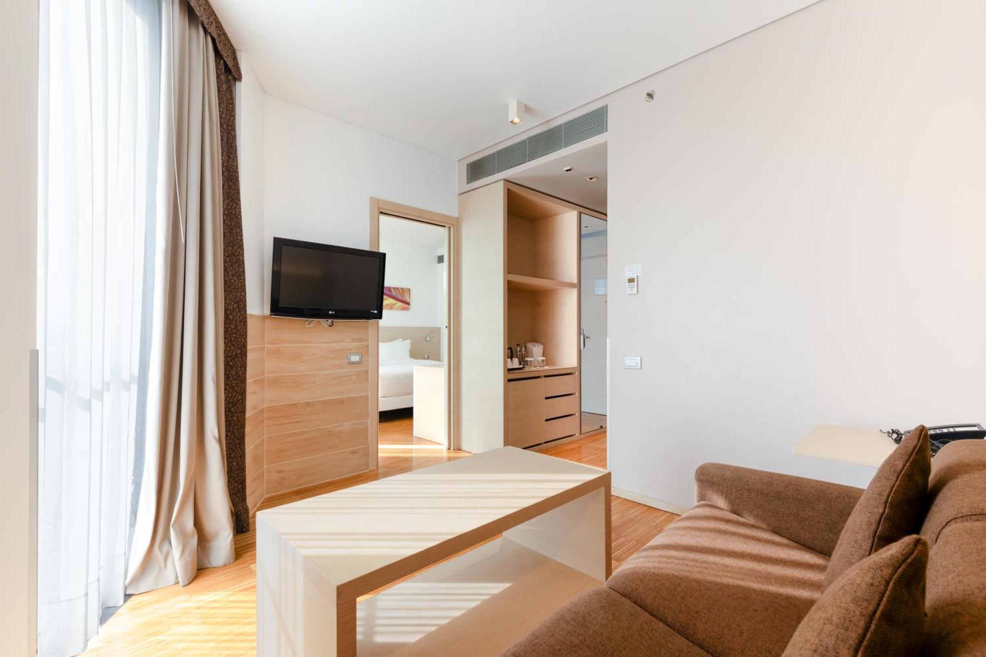 Suite Angolare con Letto King-Size