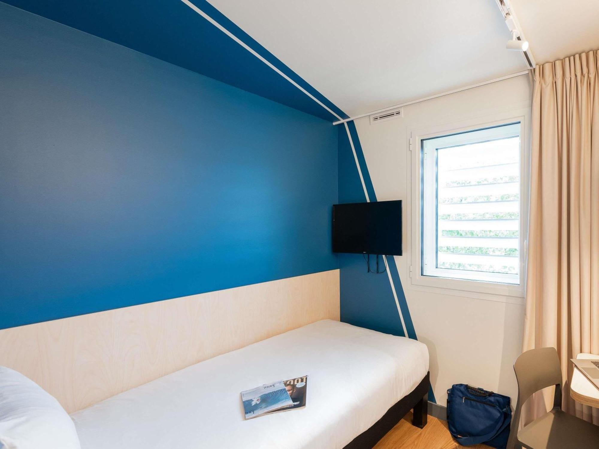 Classic Single Room