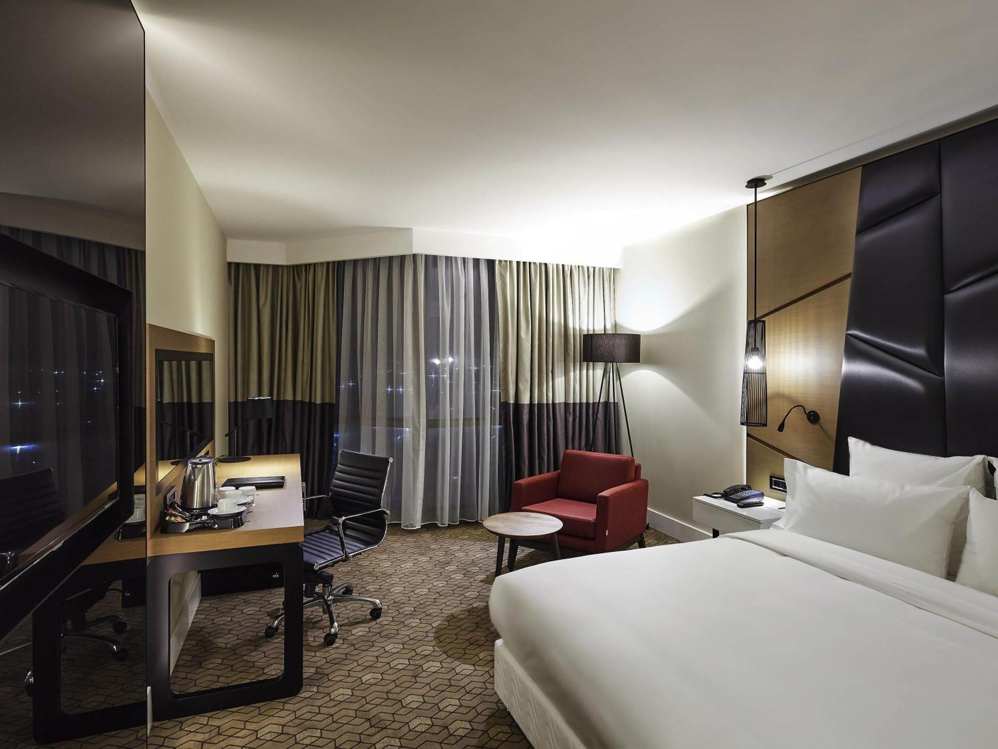Camera Superior con Letto King-Size e Vista Città