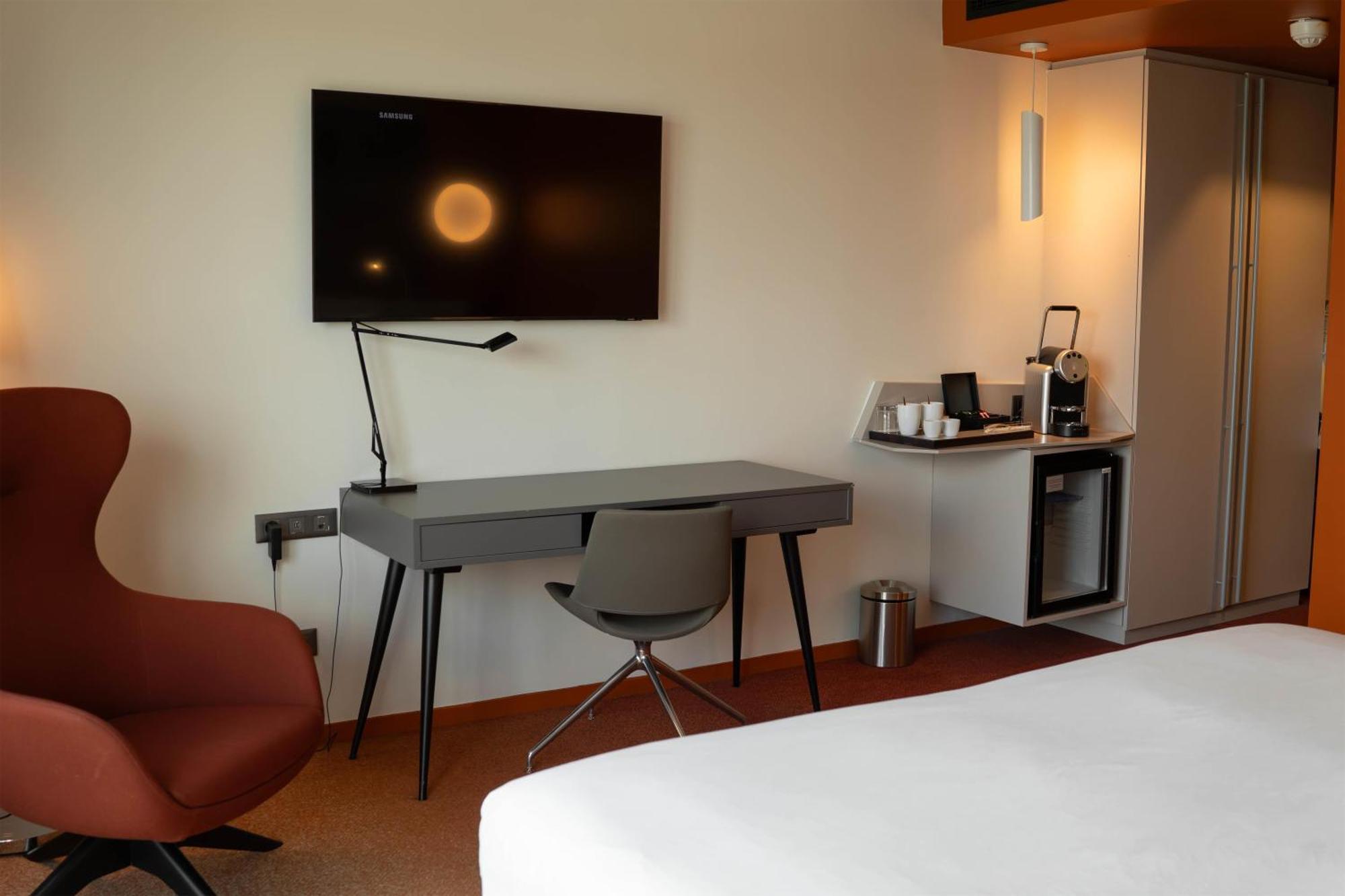 Superior Room View