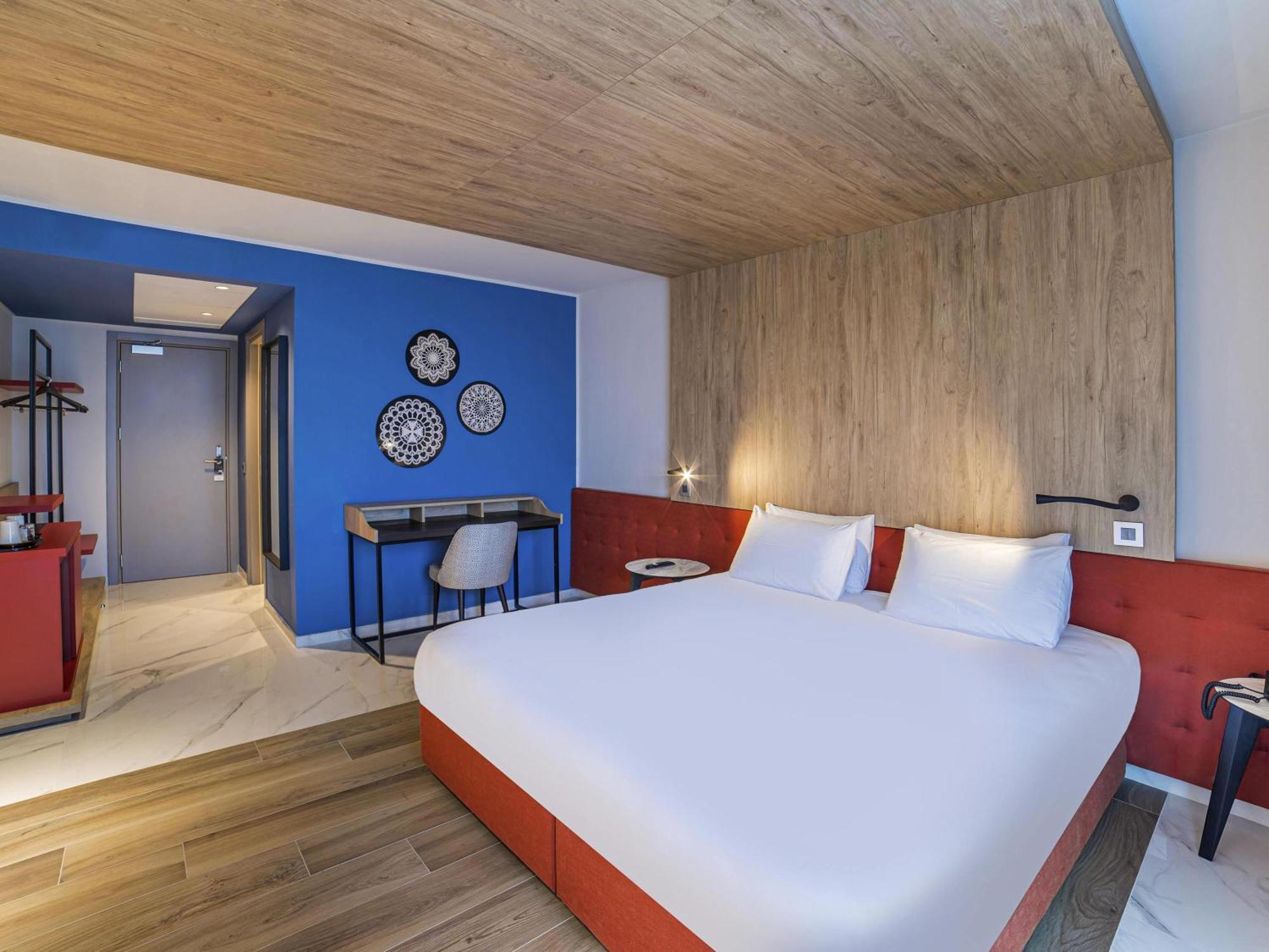 Standard Double or Twin Room Balcony