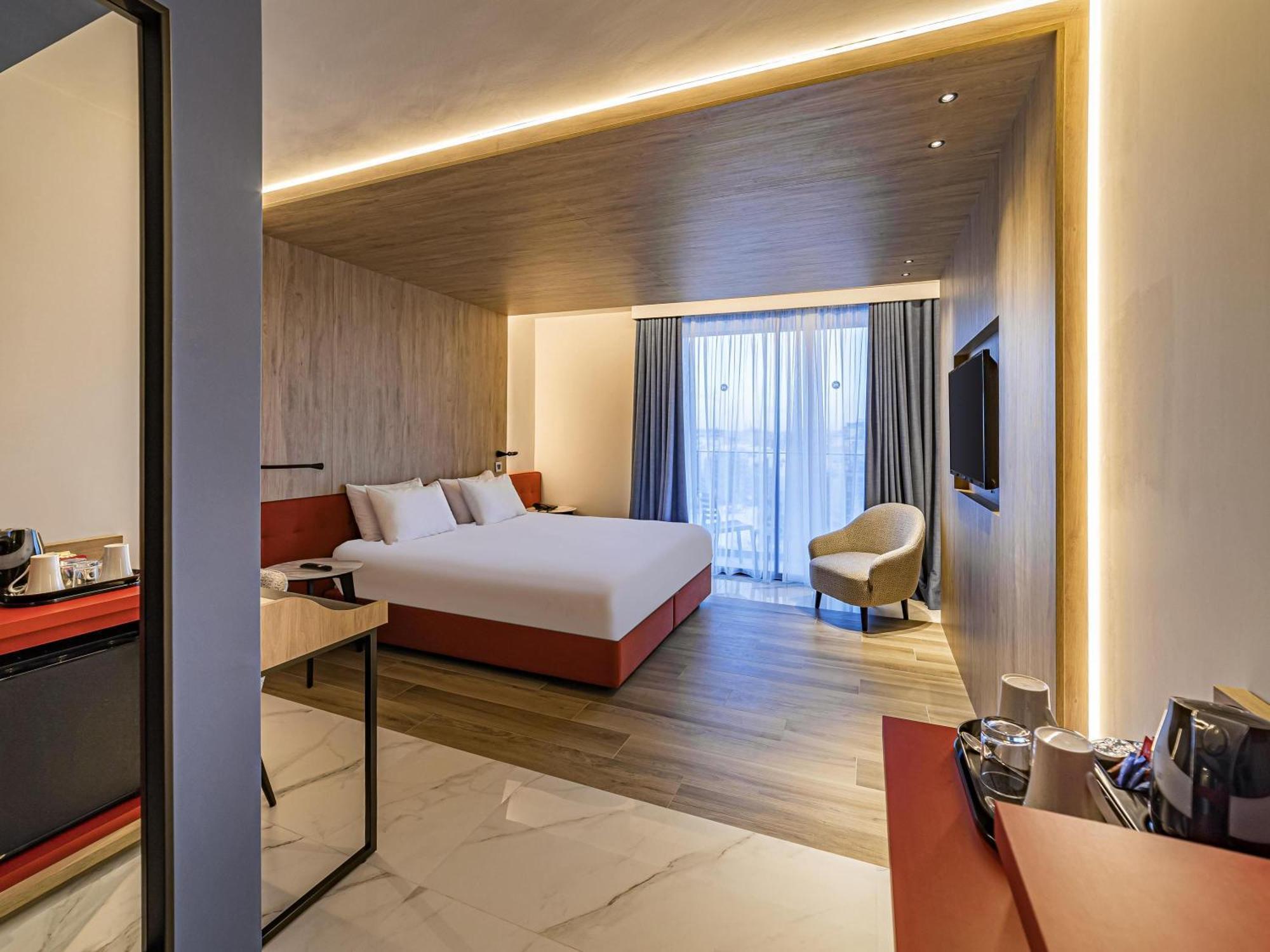 Standard Double or Twin Room Balcony