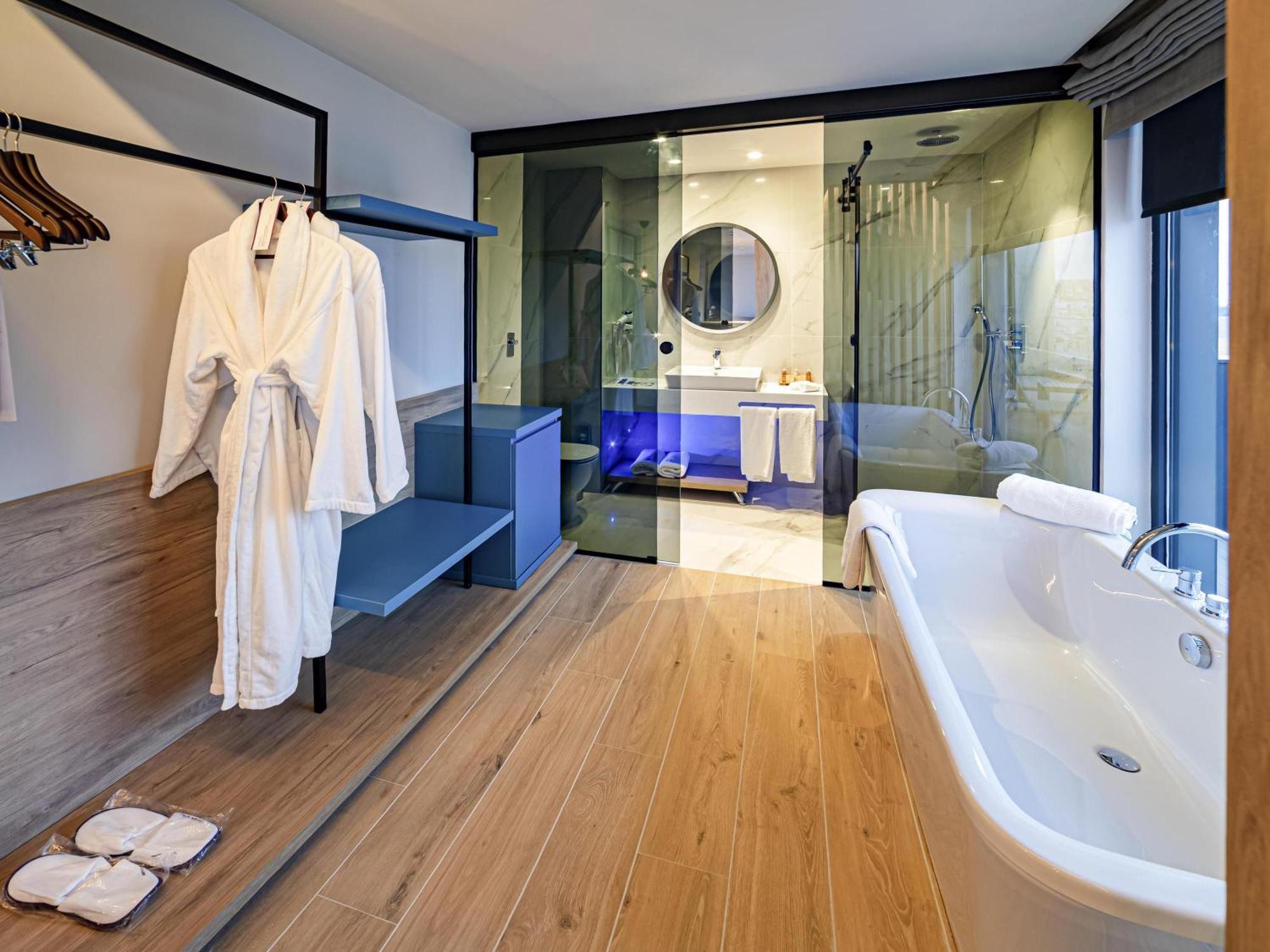 Privilege Superior Suite Sea view