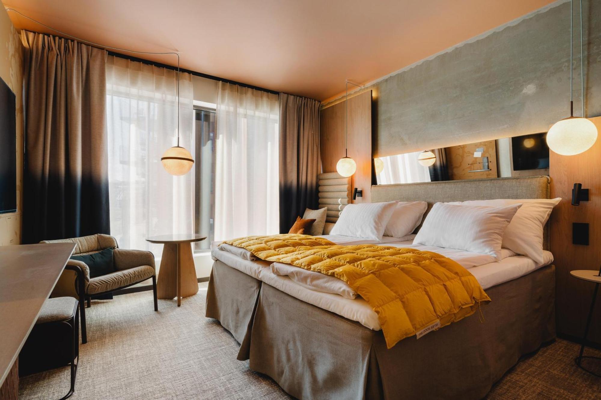 Superior King Room