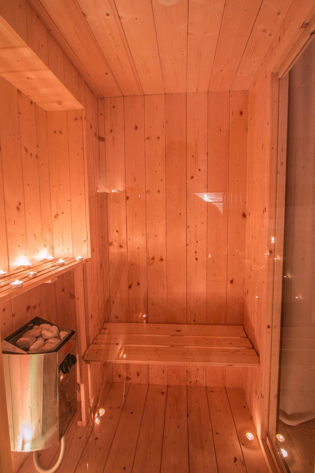King Room Spa Bath