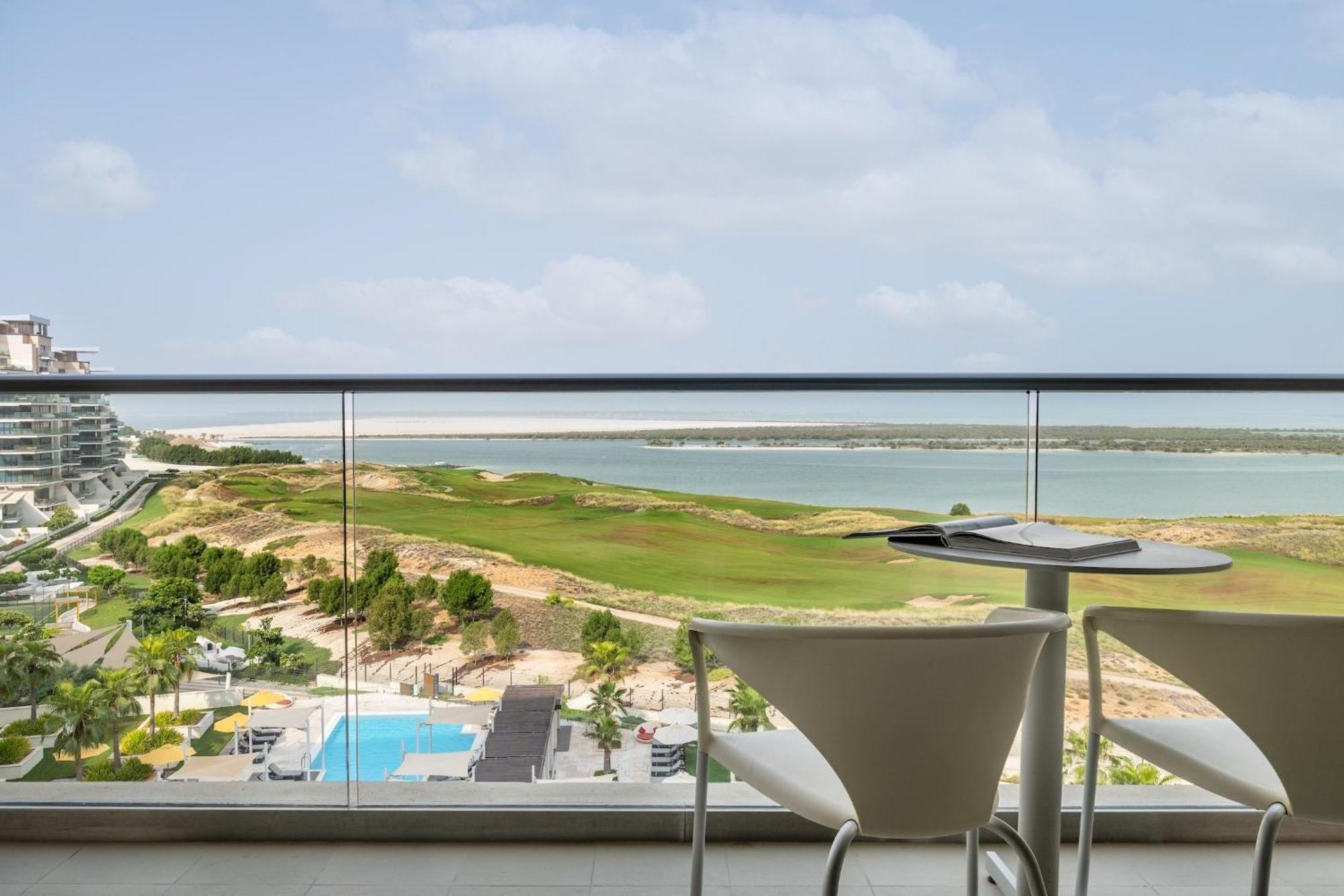 Two-Bedroom Suite Sea View Balcony Theme Park Access