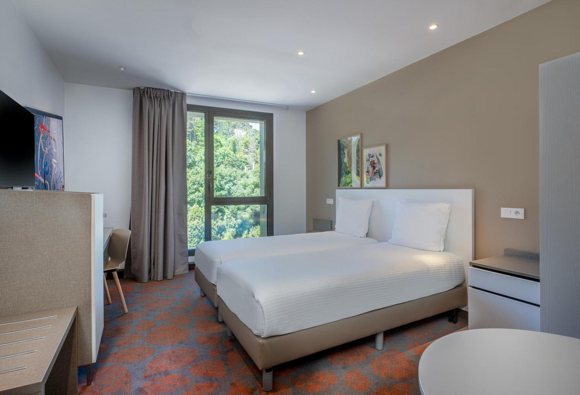 Twin Room River View