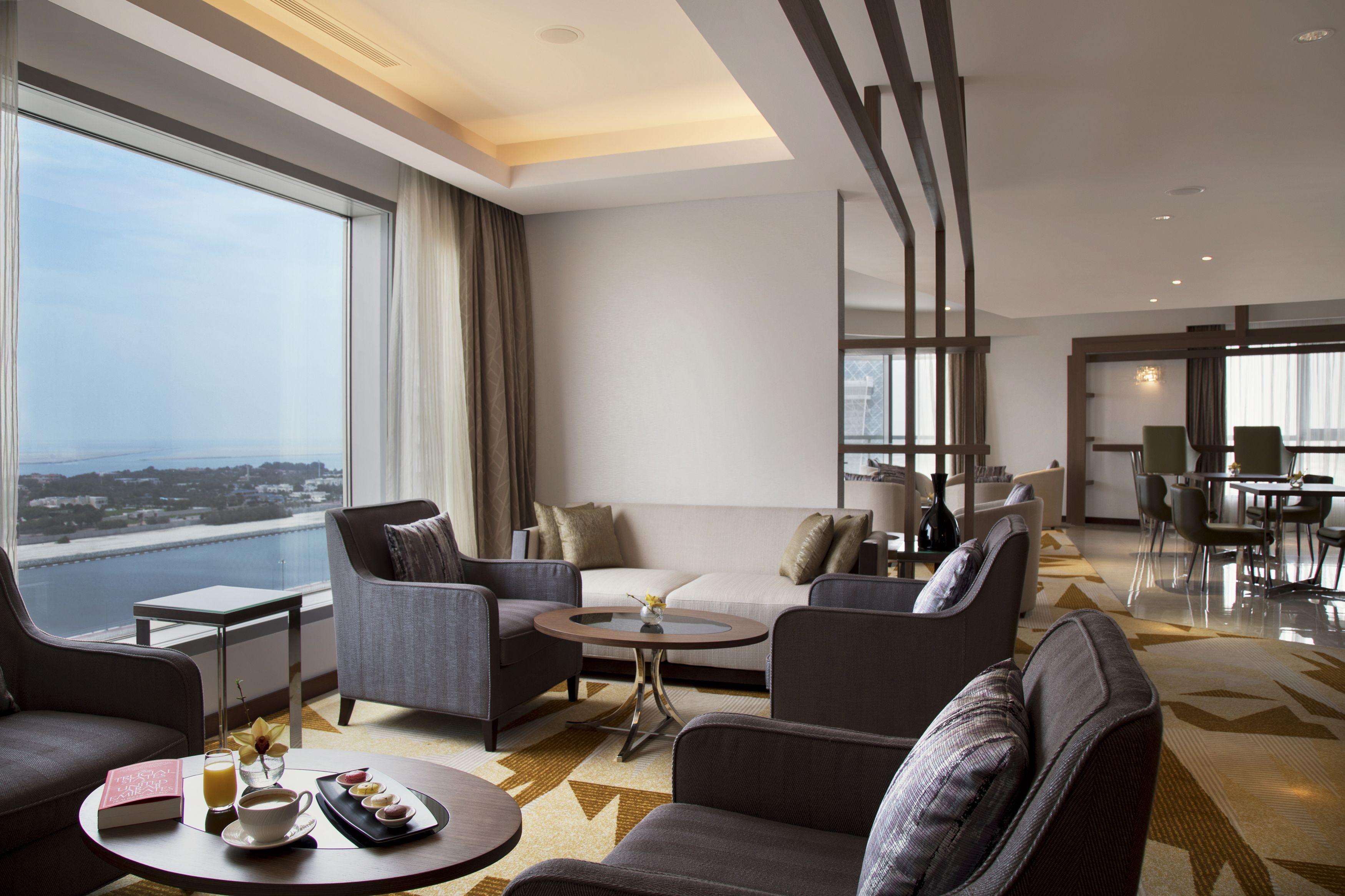 King Room Club Lounge Access