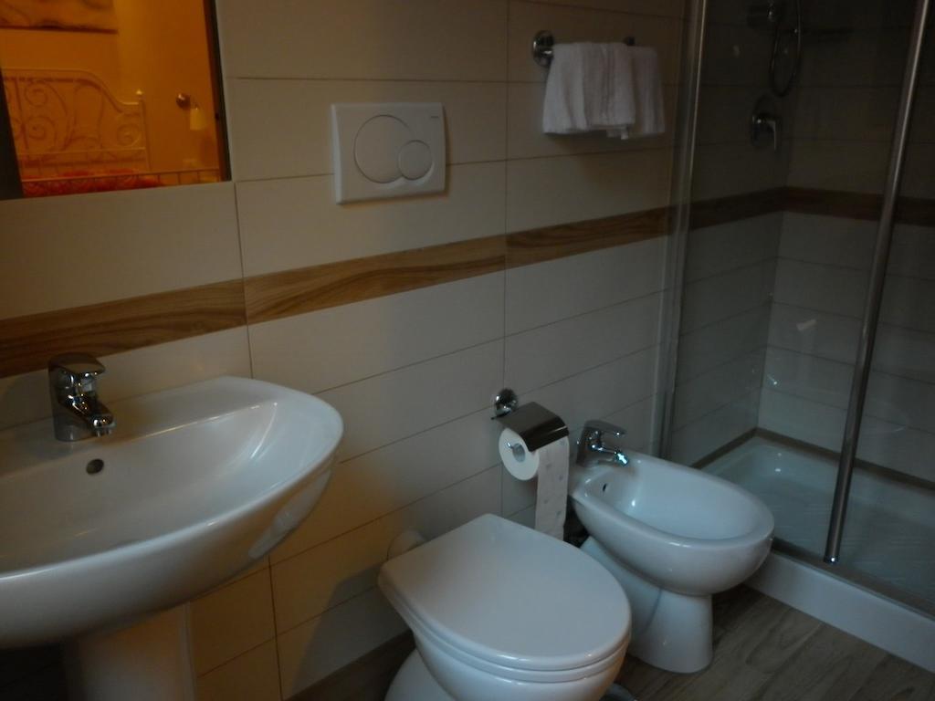 Double or Twin Room,464482713:JPEG