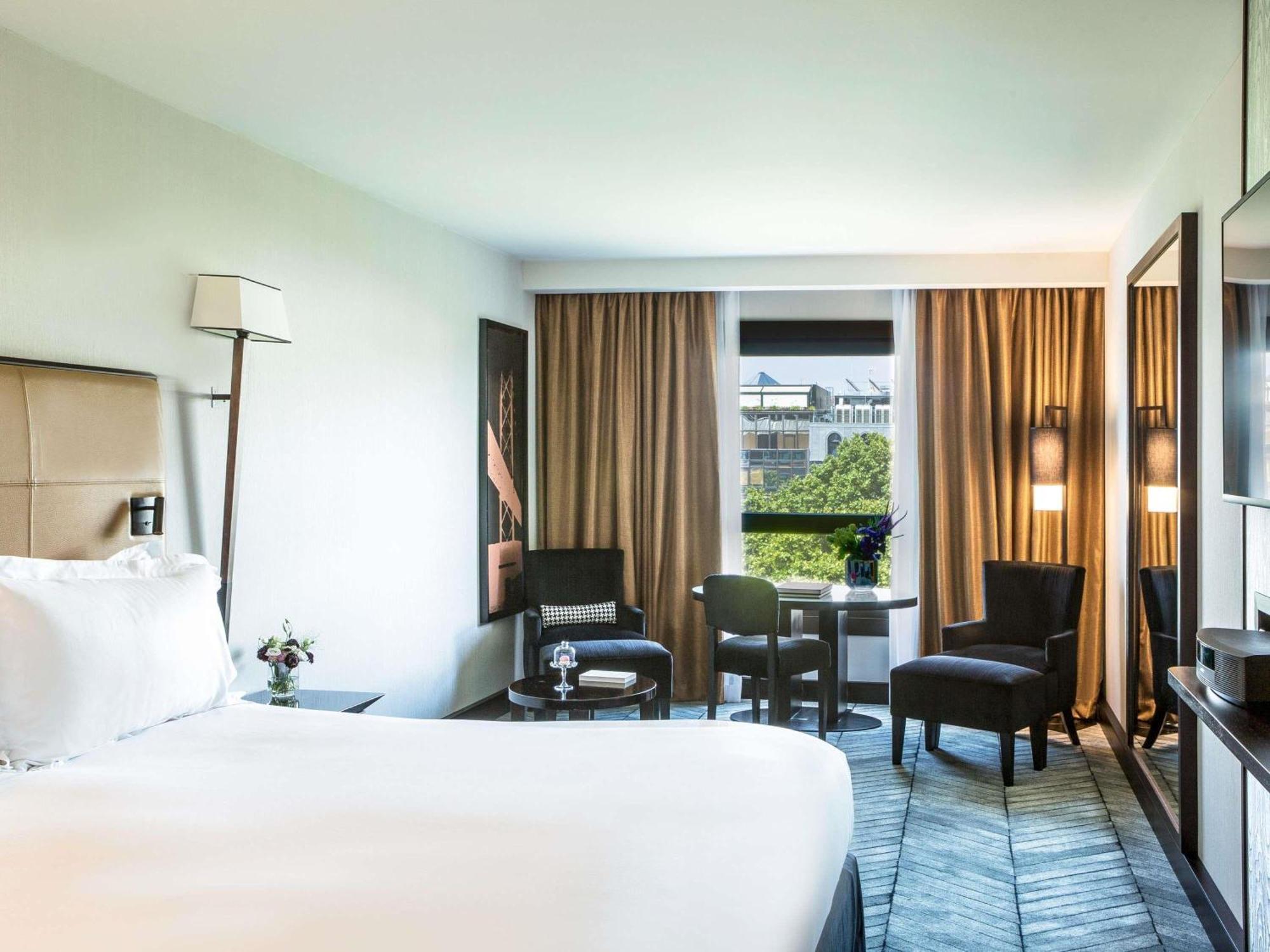 Luxury King Room