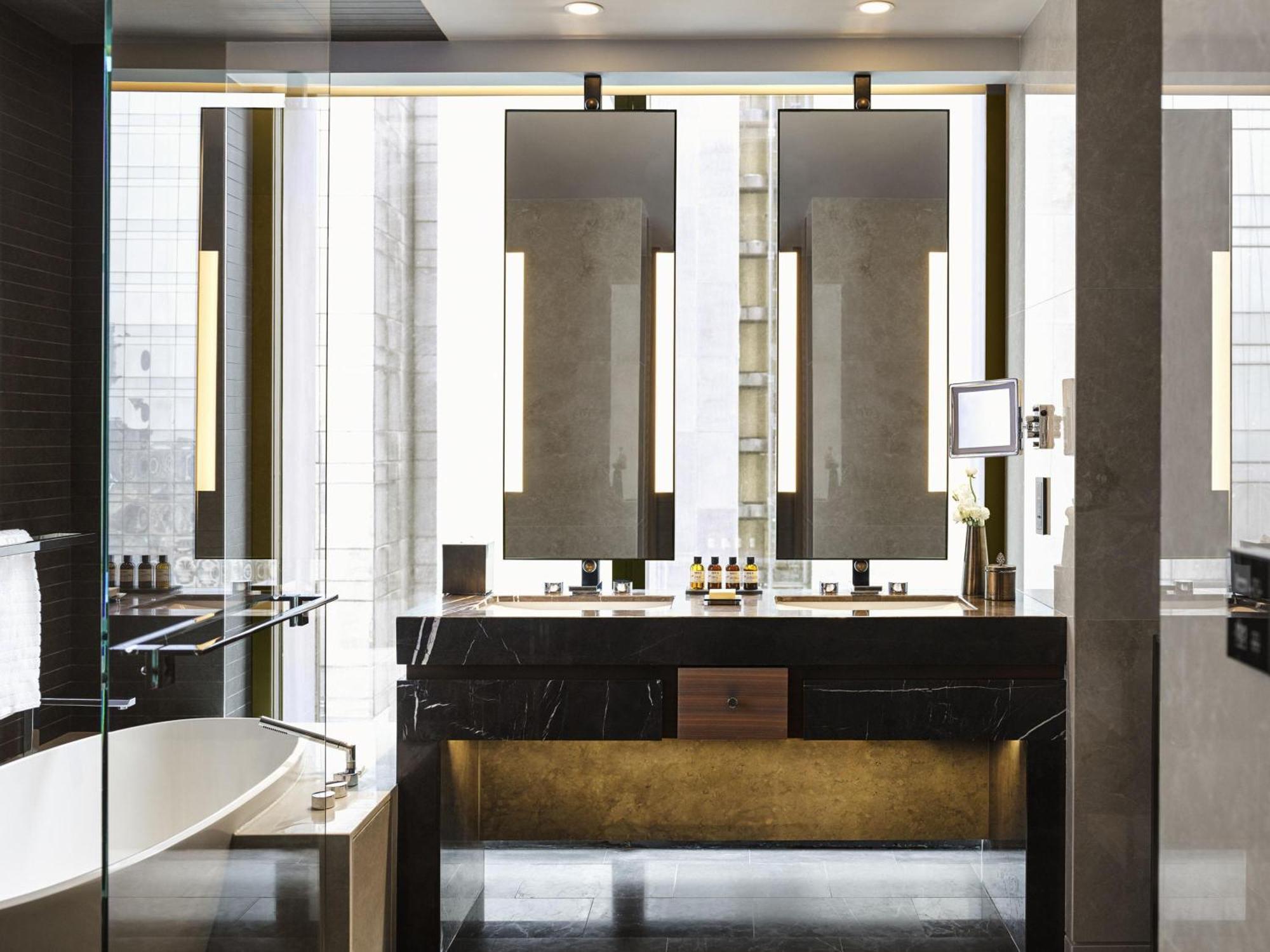 Suite Fairmont con Una Camera da Letto, Due Letti Queen-Size e Accesso Lounge