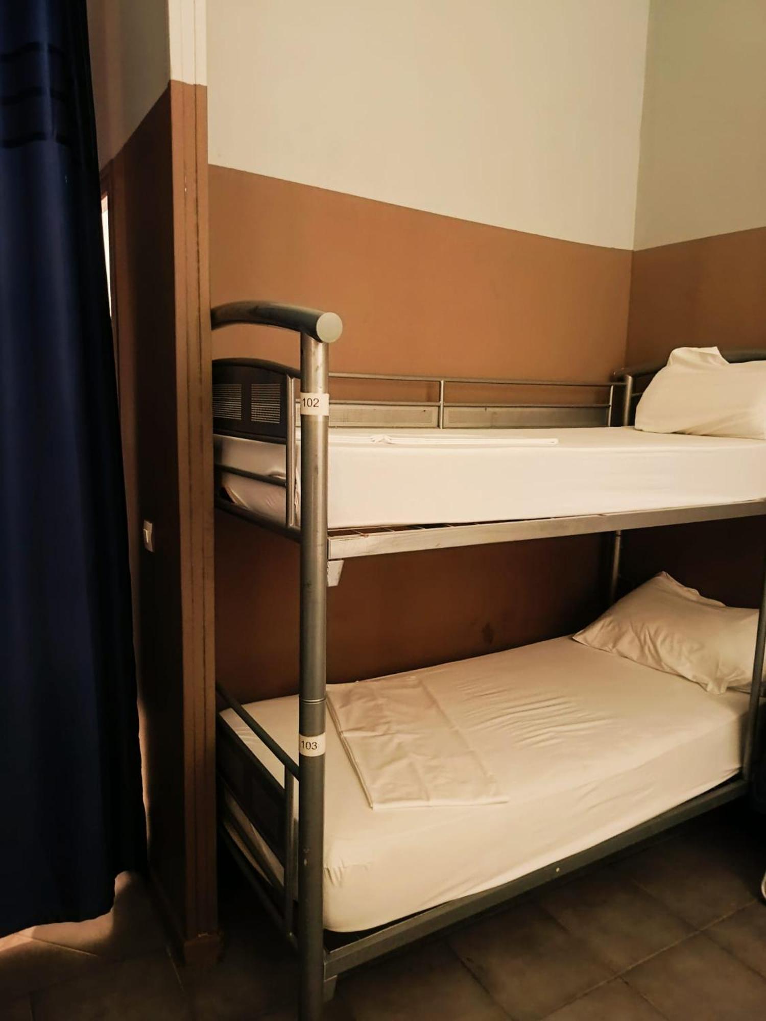 Posto Letto in Dormitorio Maschile