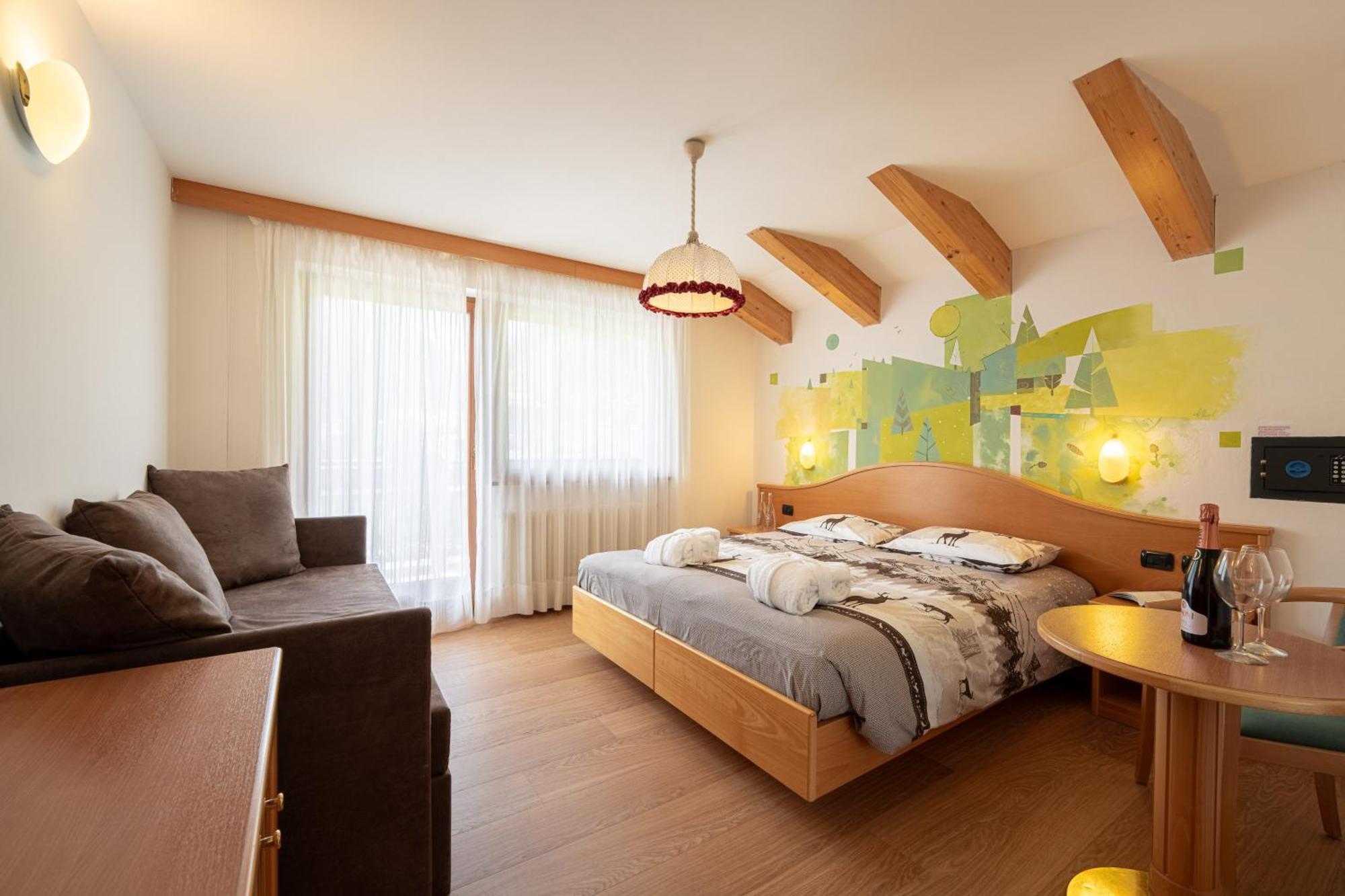 Deluxe Triple Room,1739419008:JPEG