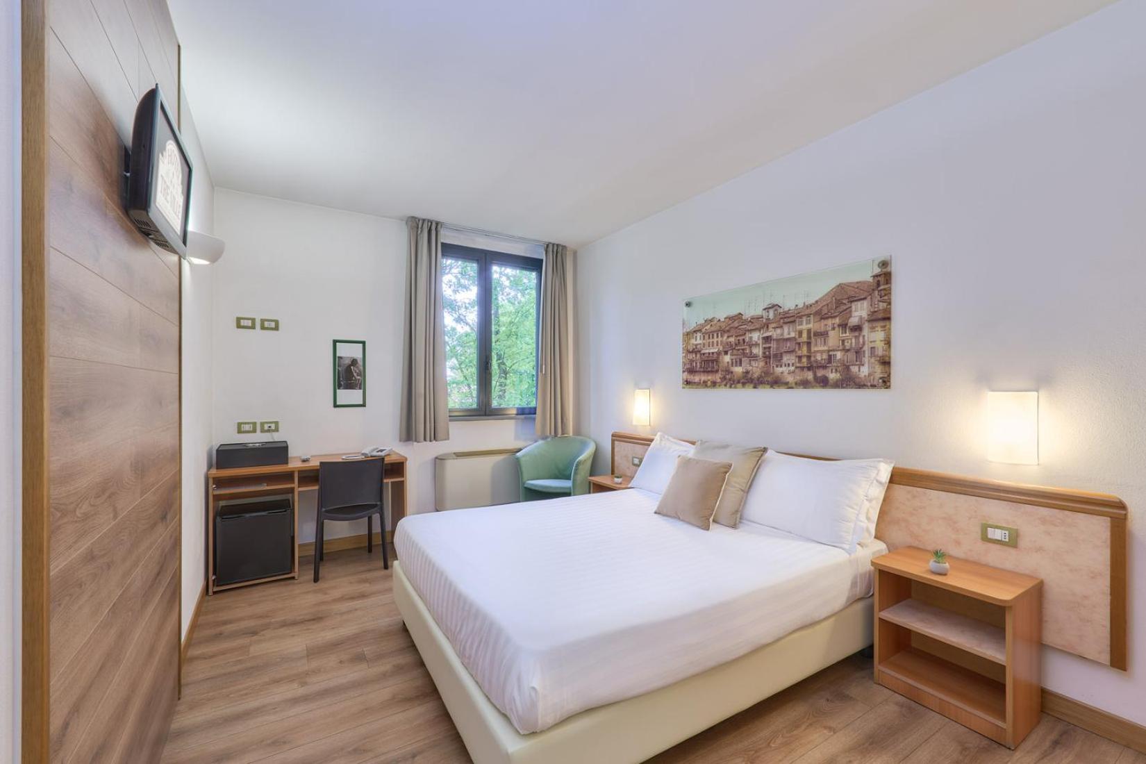 Budget Single Room French Bed,1742588223:JPEG