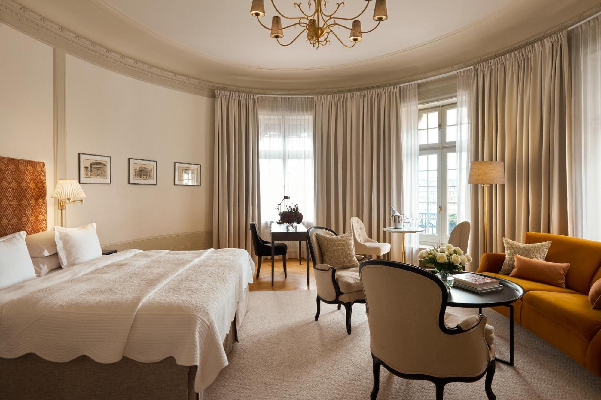 Junior Sea View Suite