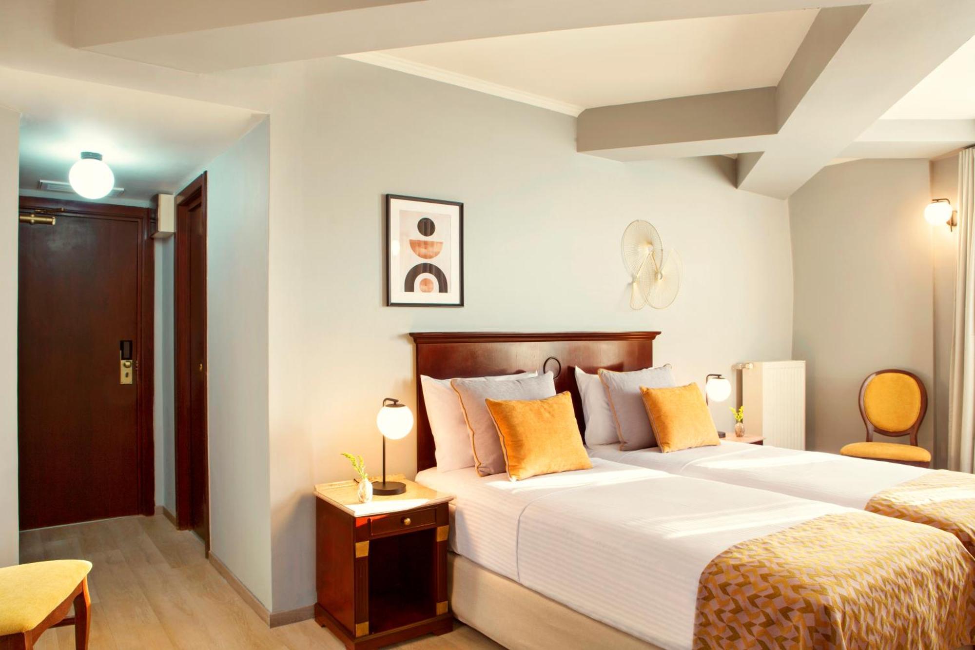 Standard Twin Room