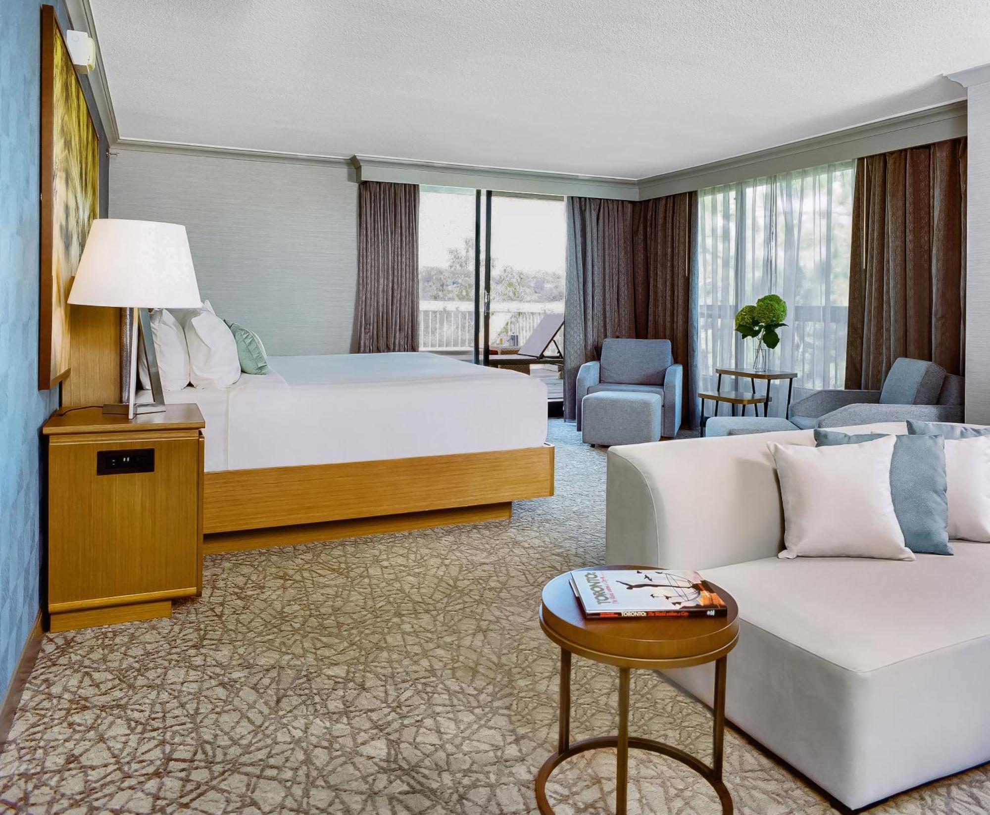 Junior Suite King Bed Ravine View