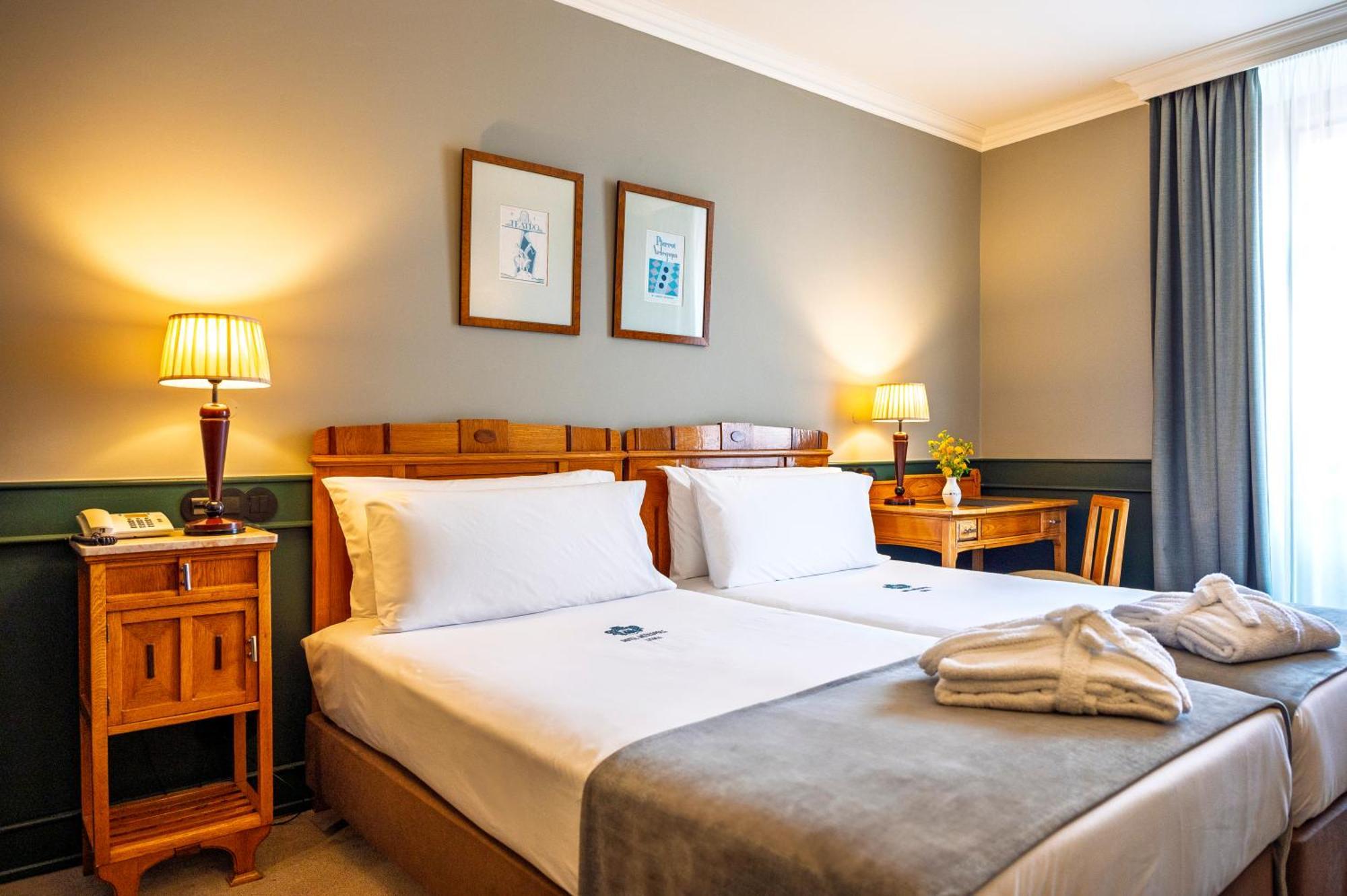 Double or Twin Room Rossio Square view
