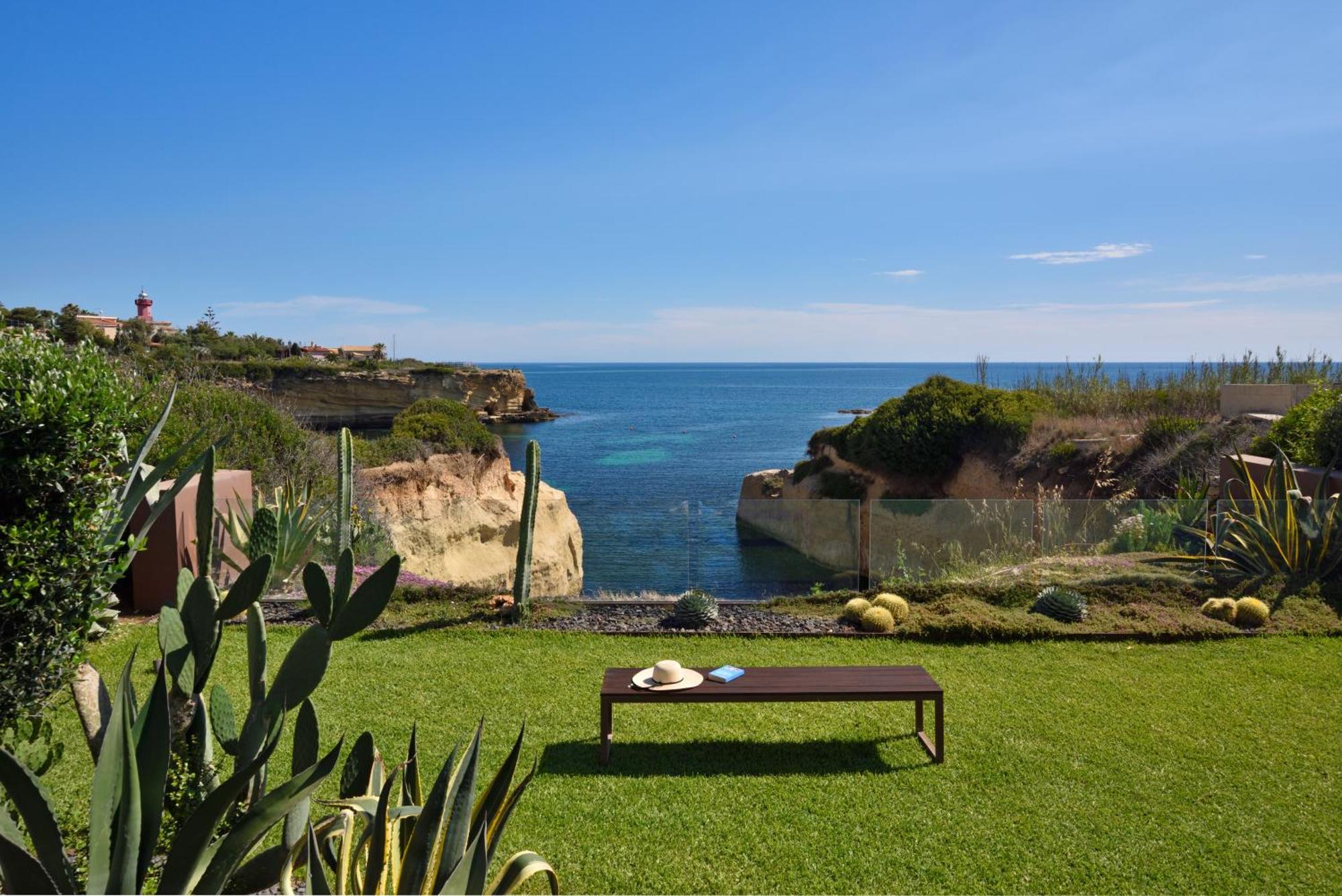 Two-Bedroom Villa Private Pool Sea View
