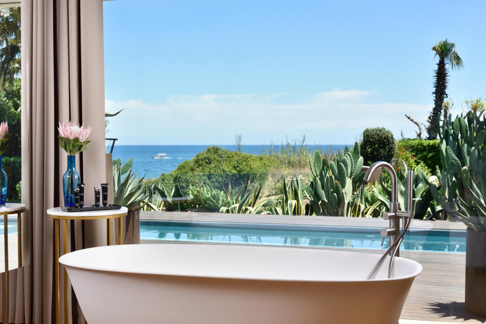Two-Bedroom Villa Private Pool Sea View