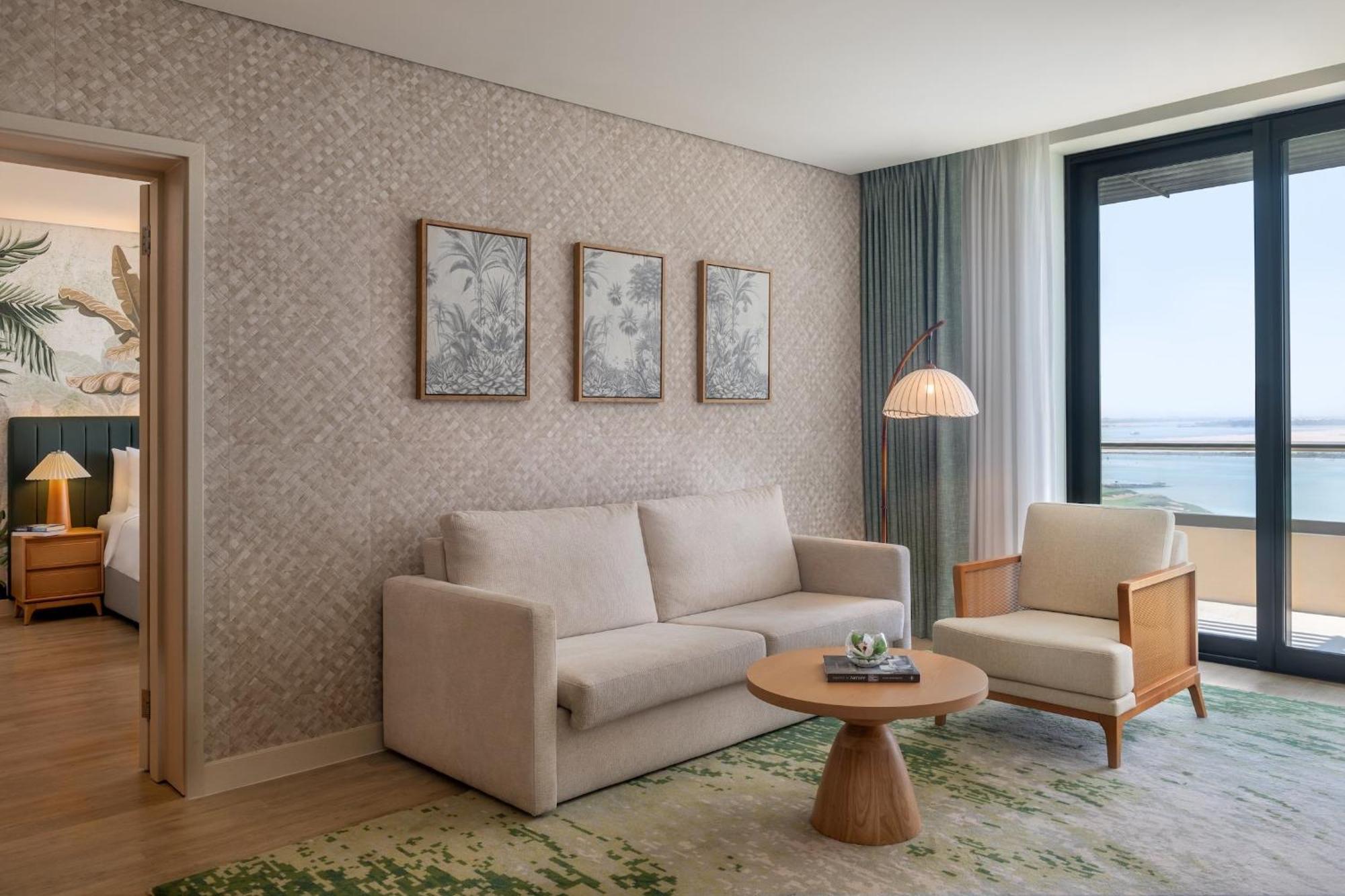 One-Bedroom Suite Sea View Balcony Theme Park Access