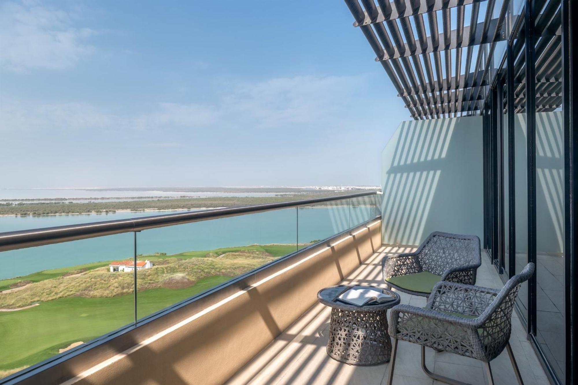 One-Bedroom Suite Sea View Balcony Theme Park Access