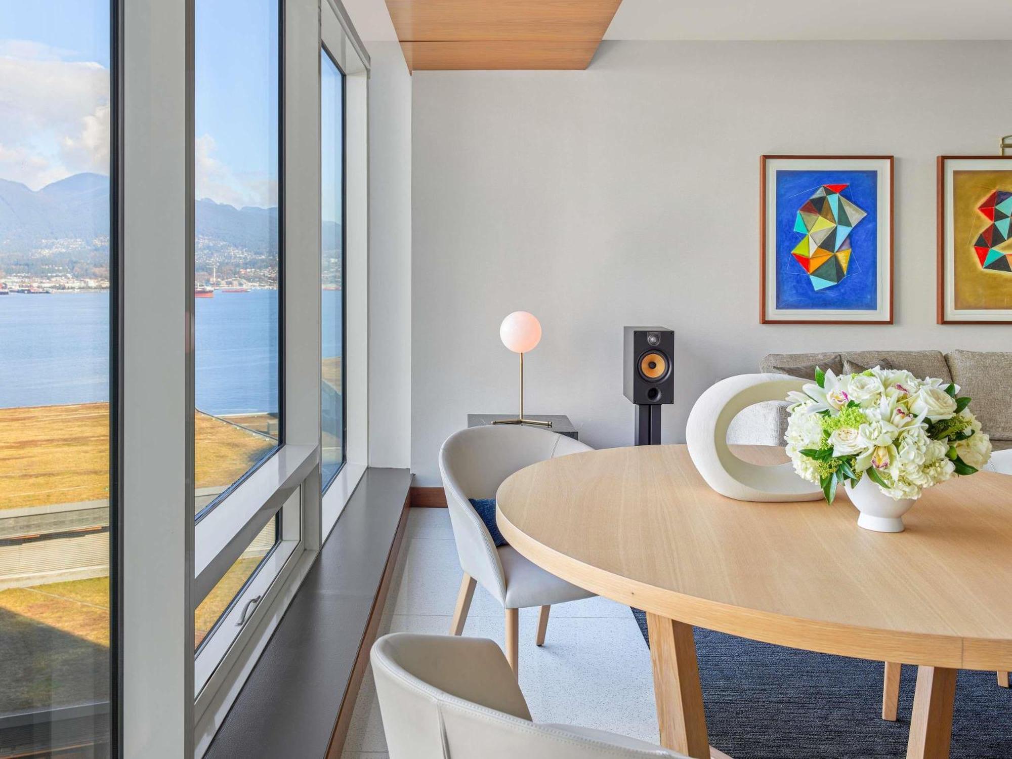 Signature Harbour King Suite Harbour View