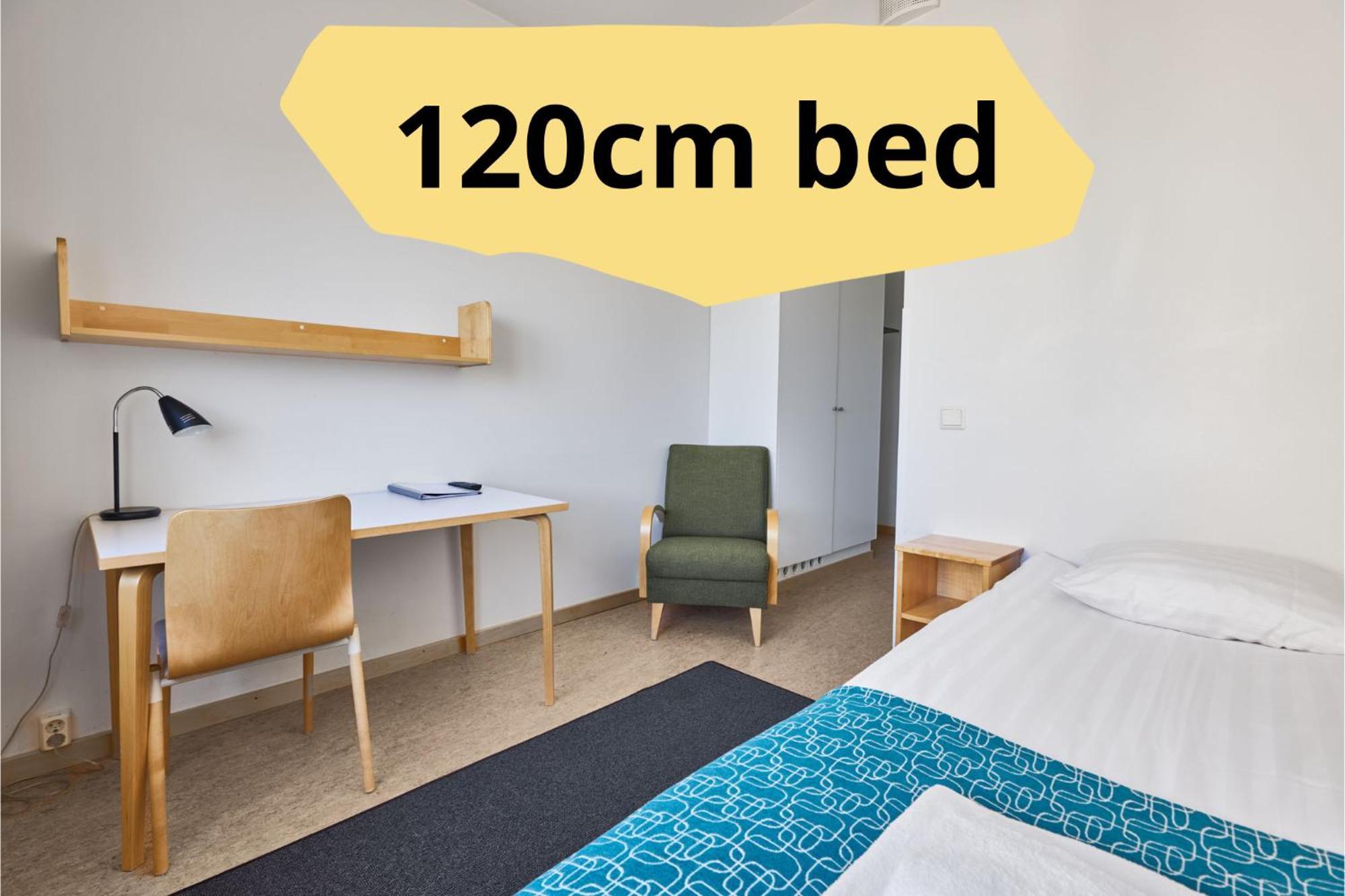 Compact double room a view