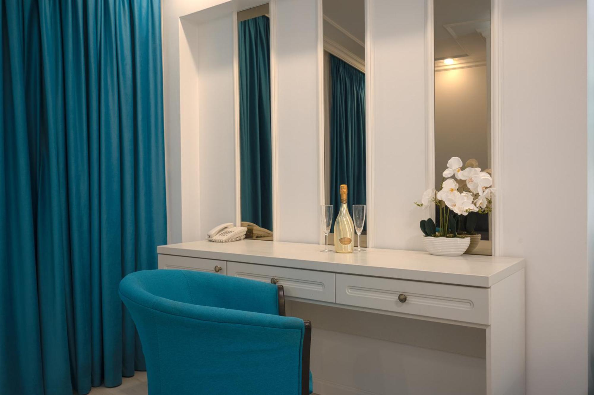 King Room