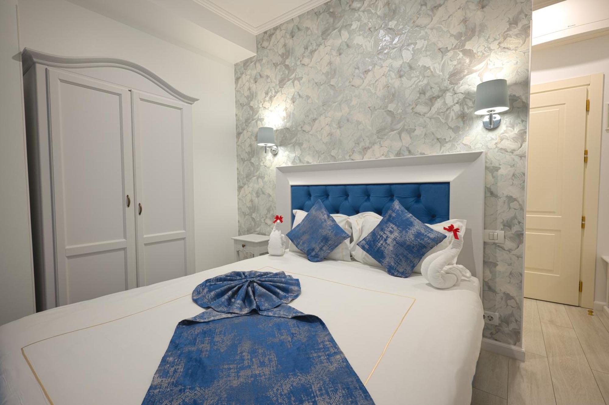 Historic Junior Suite