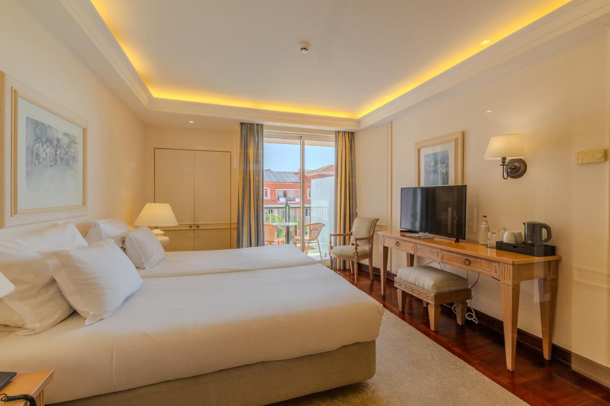 Deluxe Double or Twin Room Balcony