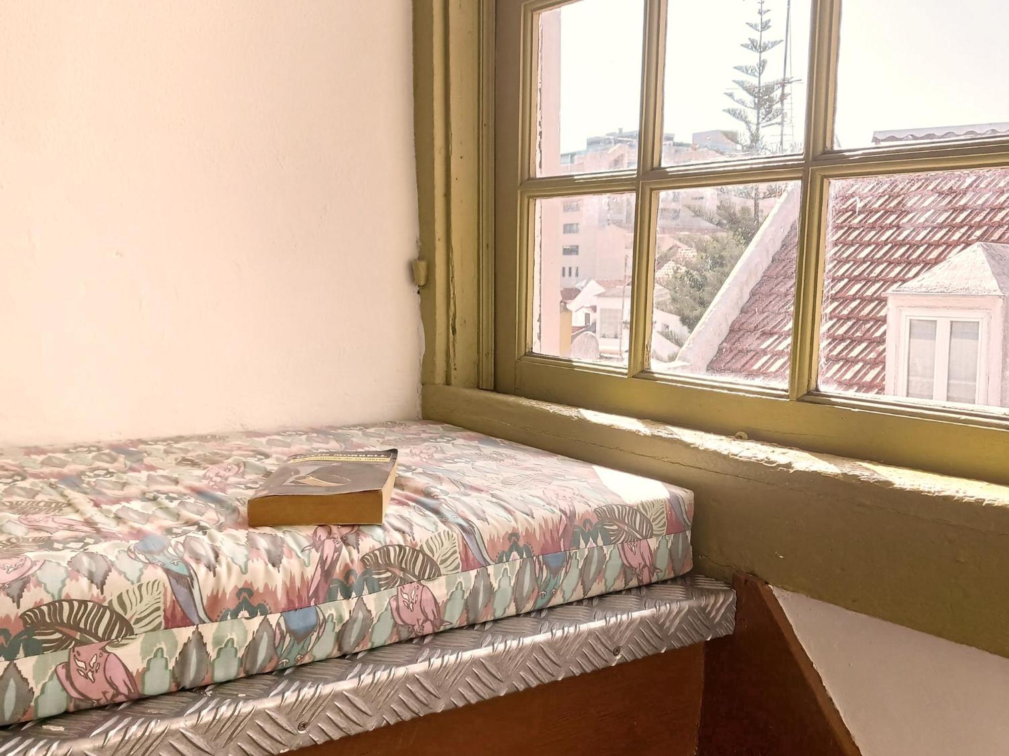 Deluxe Studio