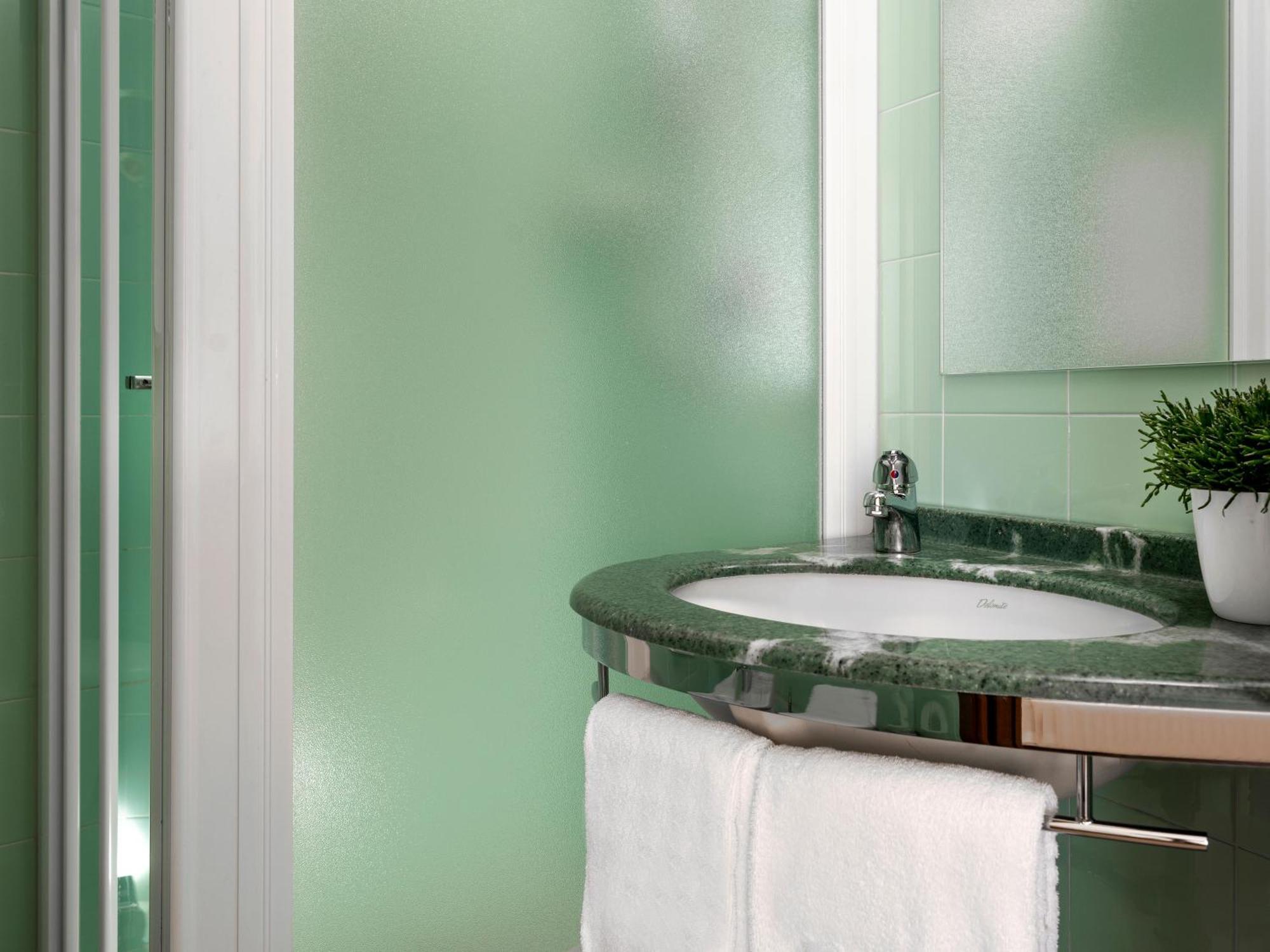 Superior Double or Twin Room Sea View