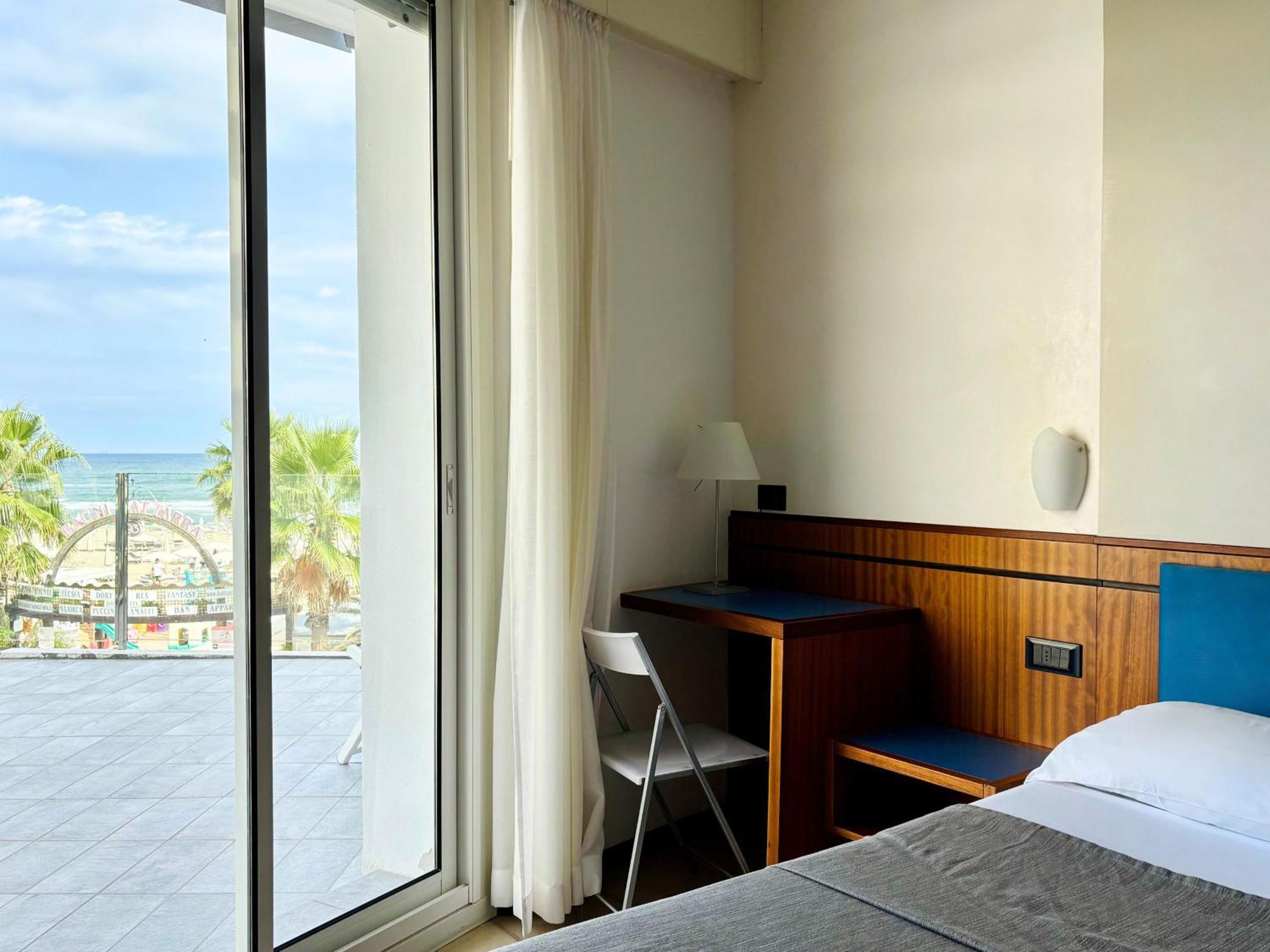 Superior Double or Twin Room Sea View
