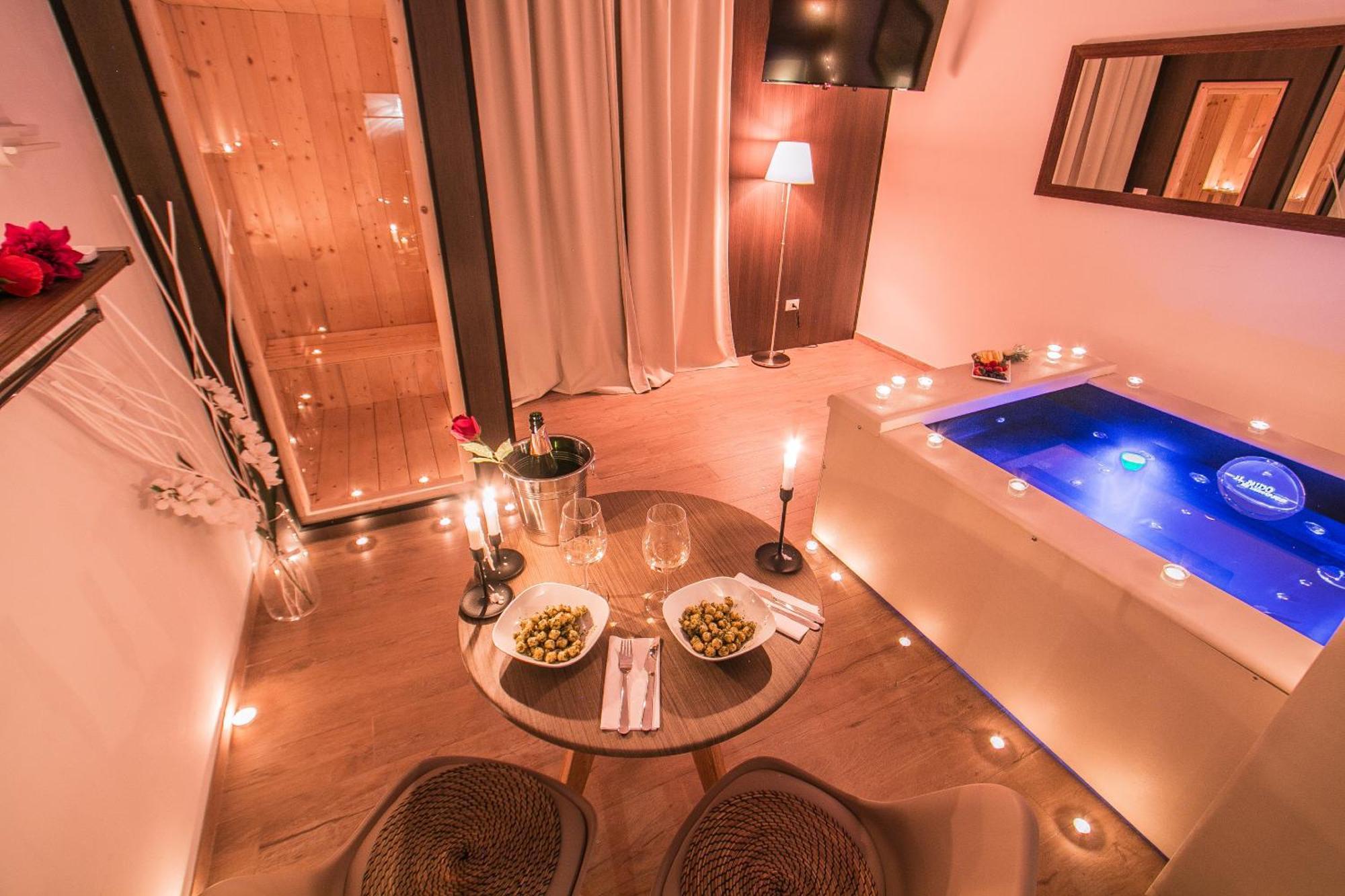 King Room Spa Bath