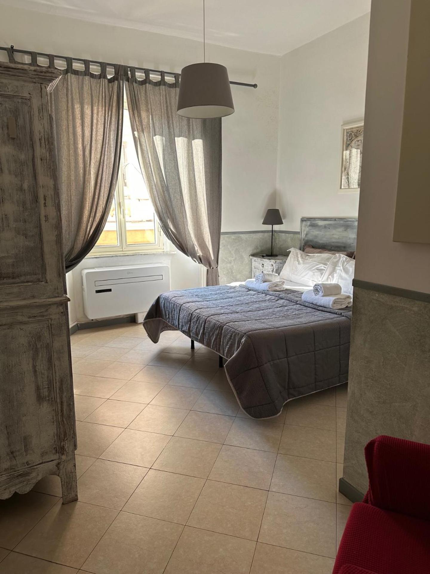 Camera Matrimoniale/Doppia con Letti Singoli con Bagno Privato